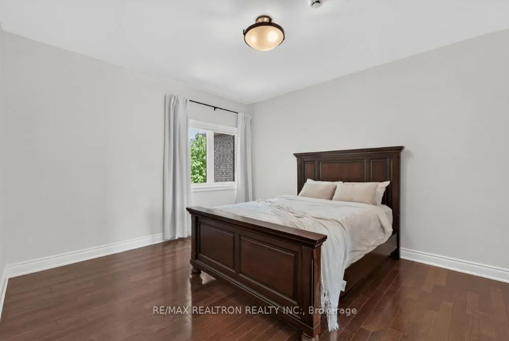 Photo 41 of 189 Cook's Mill Crescent, Vaughan, Patterson — HOMEH
