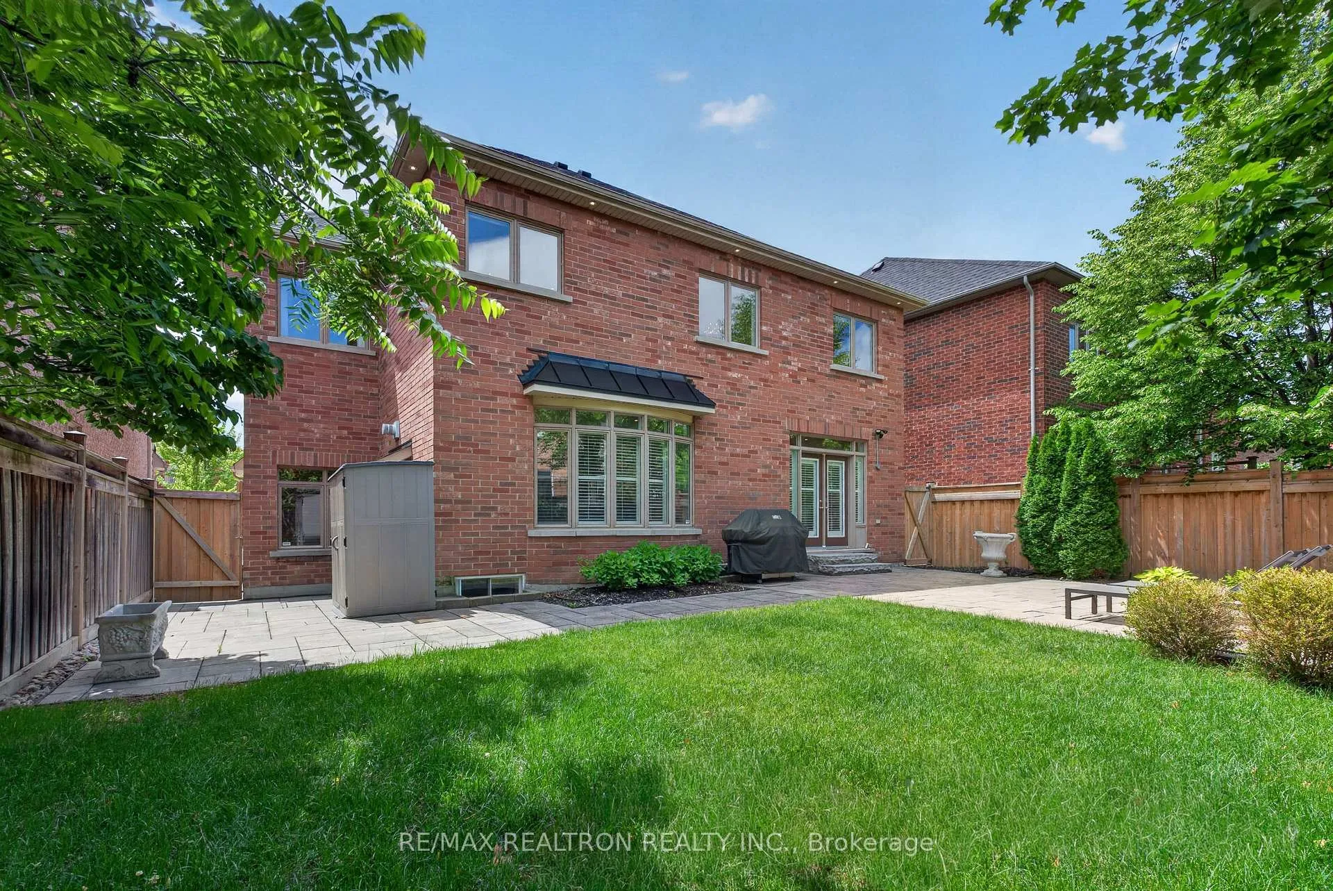 Photo 48 of 189 Cook's Mill Crescent, Vaughan, Patterson — HOMEH
