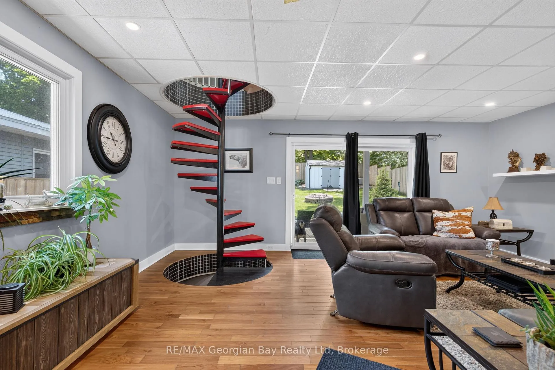 Photo 9 of 241 Donalda Street, Midland — HOMEH