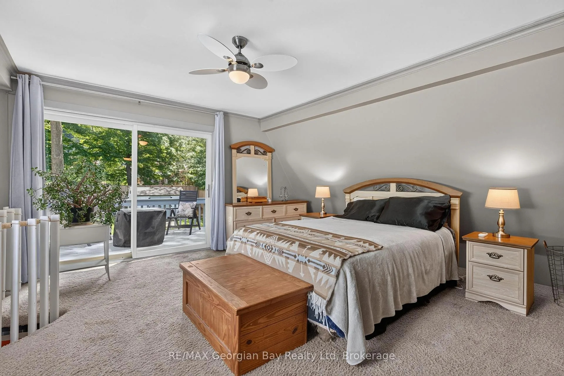 Photo 13 of 241 Donalda Street, Midland — HOMEH
