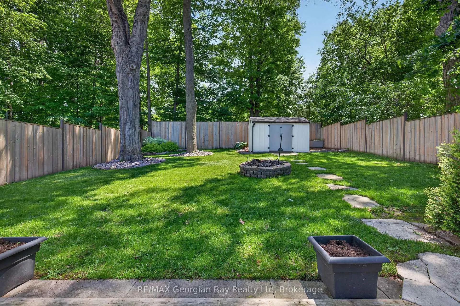Photo 23 of 241 Donalda Street, Midland — HOMEH
