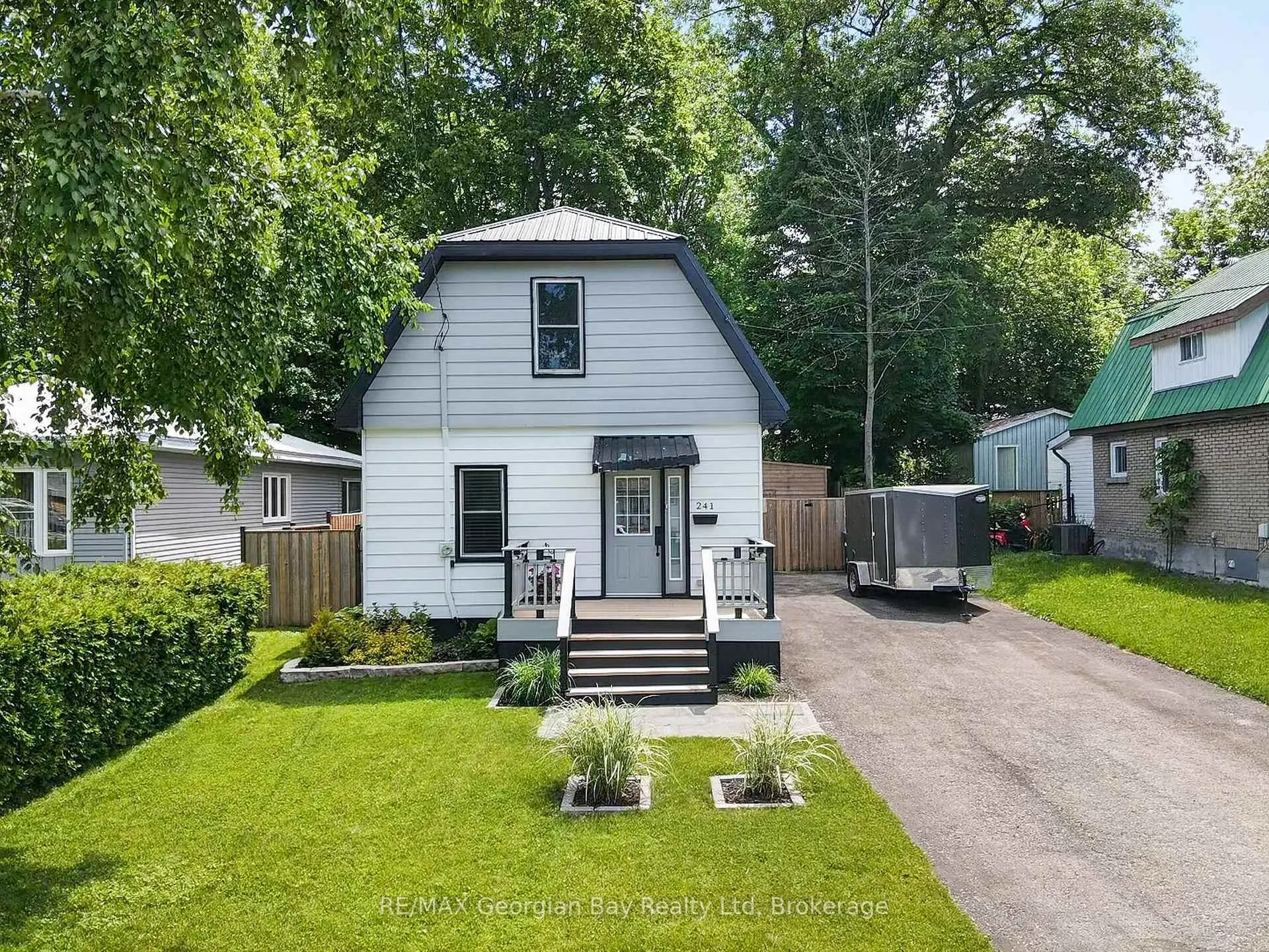 Photo 27 of 241 Donalda Street, Midland — HOMEH