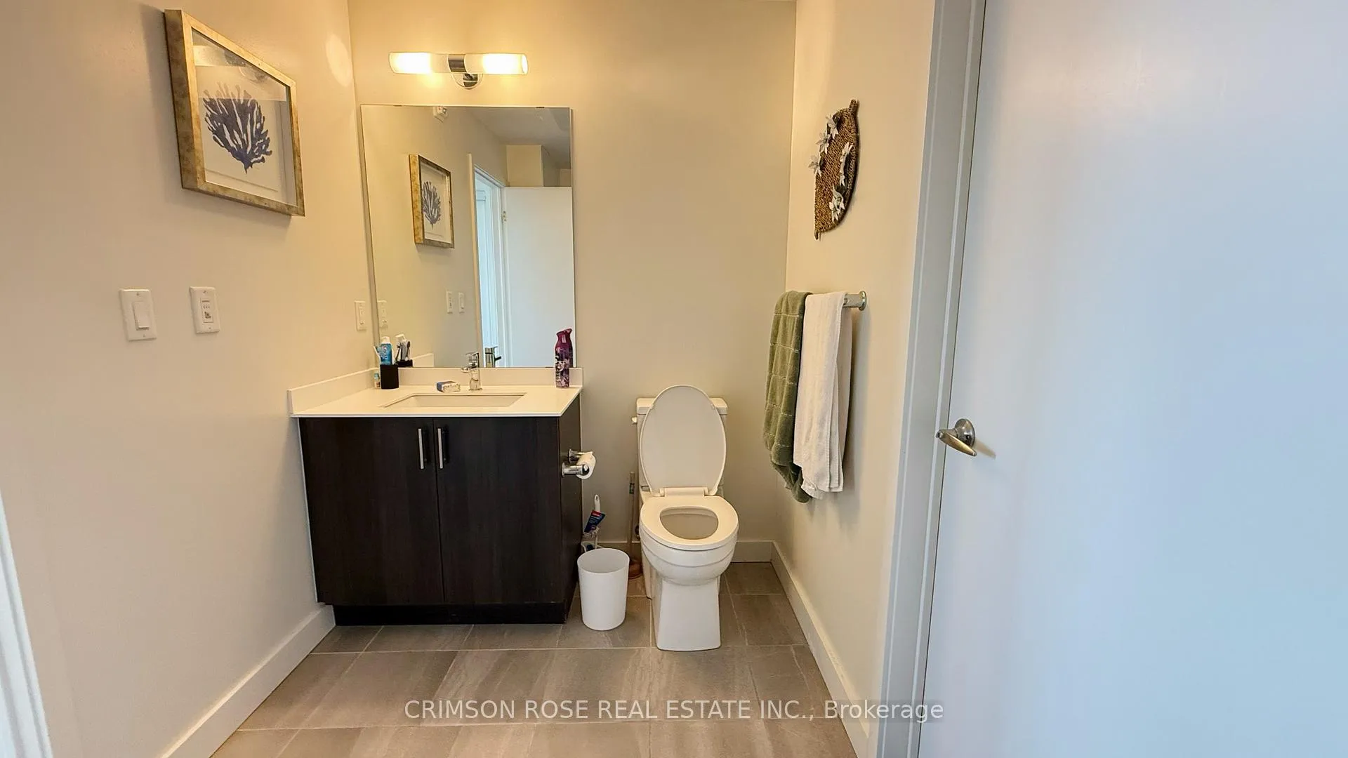 Photo 9 of Unit 404, 210 Sabina Drive, Oakville, Glenorchy — HOMEH