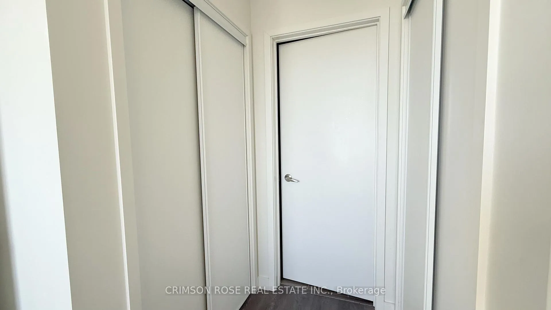 Photo 11 of Unit 404, 210 Sabina Drive, Oakville, Glenorchy — HOMEH