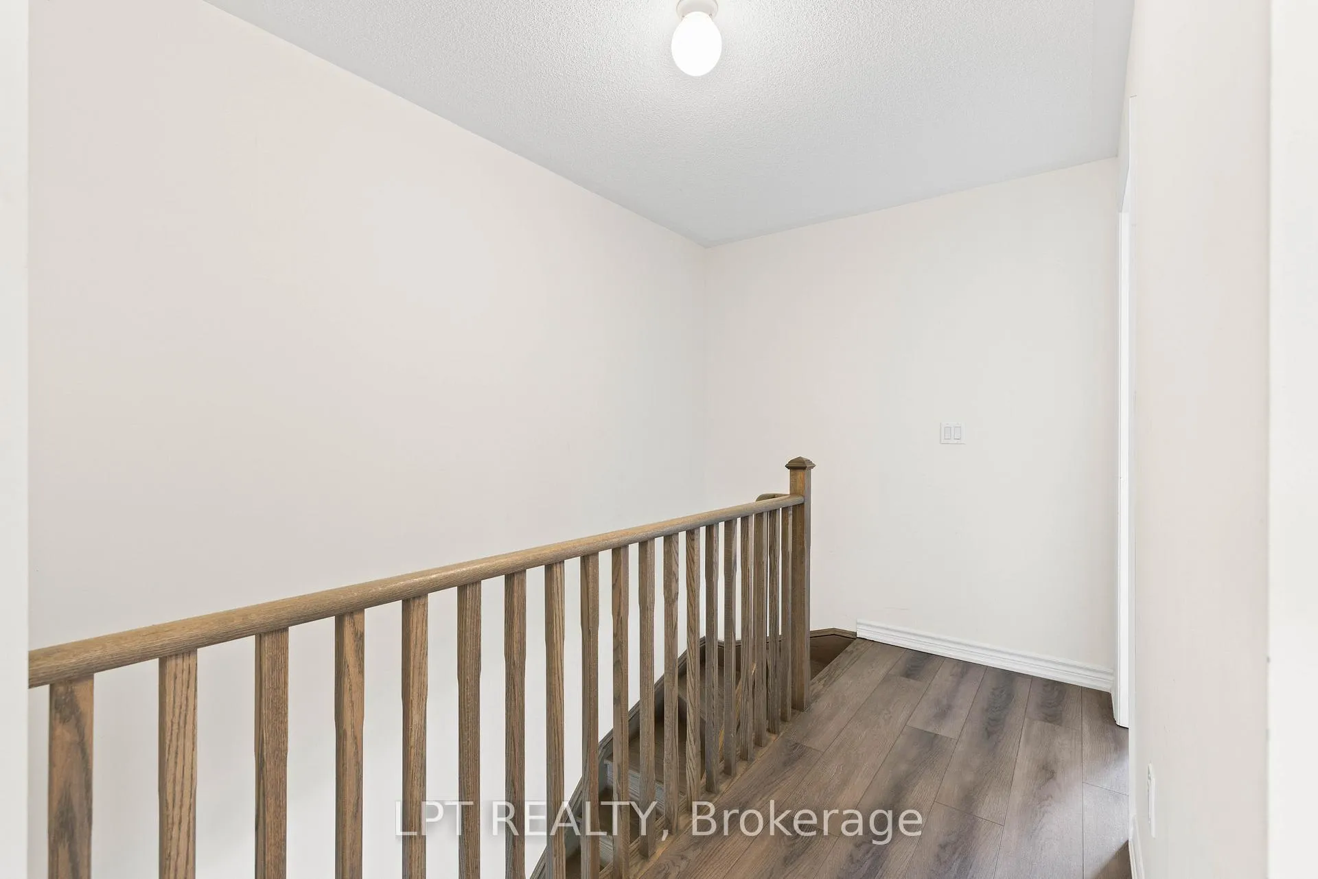 Photo 16 of Unit TH05, 110 Grew Boulevard, Georgina, Sutton & Jackson's Point — HOMEH
