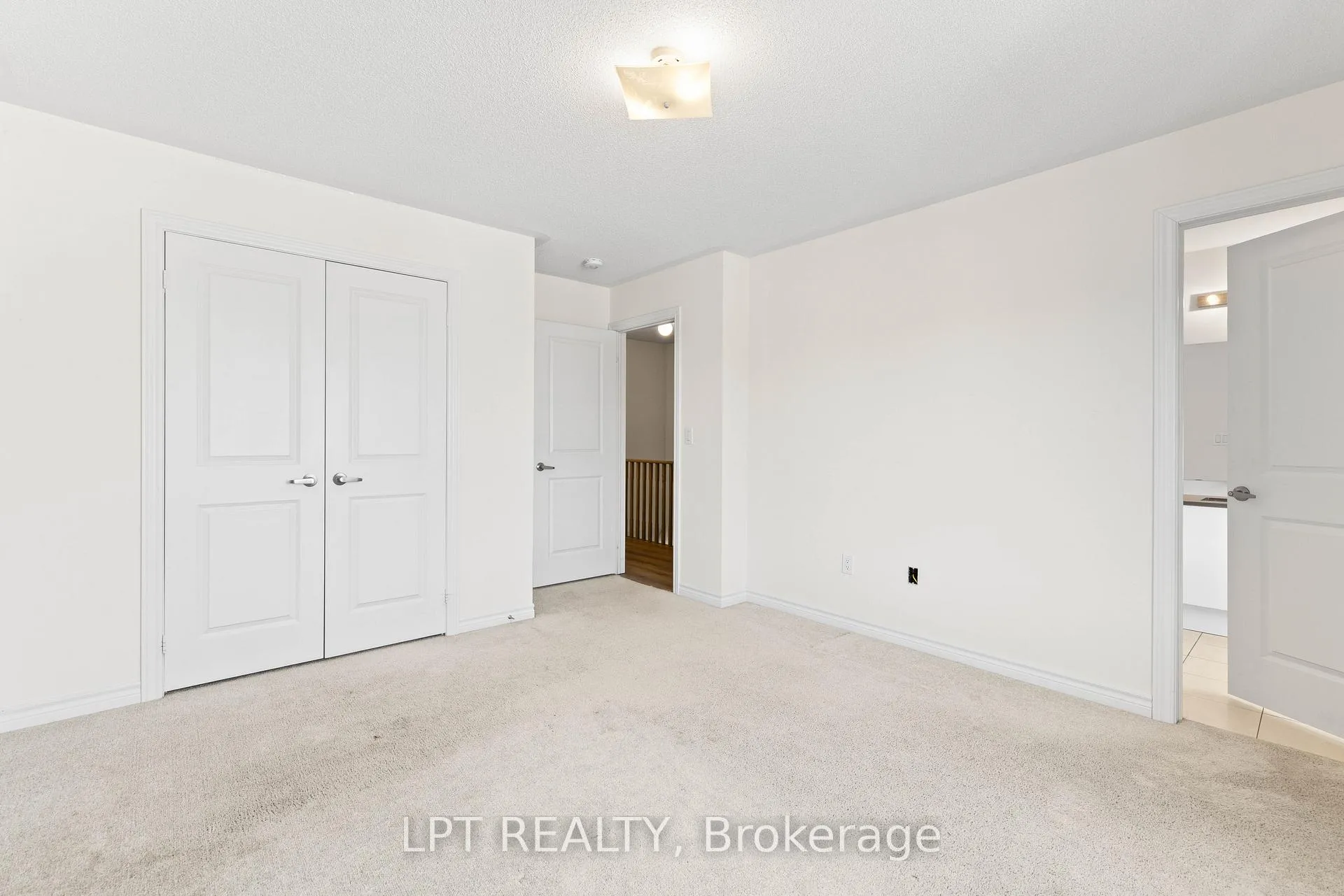 Photo 18 of Unit TH05, 110 Grew Boulevard, Georgina, Sutton & Jackson's Point — HOMEH