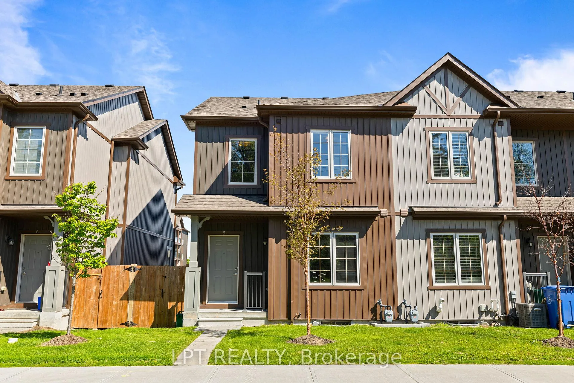 Photo 27 of Unit TH05, 110 Grew Boulevard, Georgina, Sutton & Jackson's Point — HOMEH