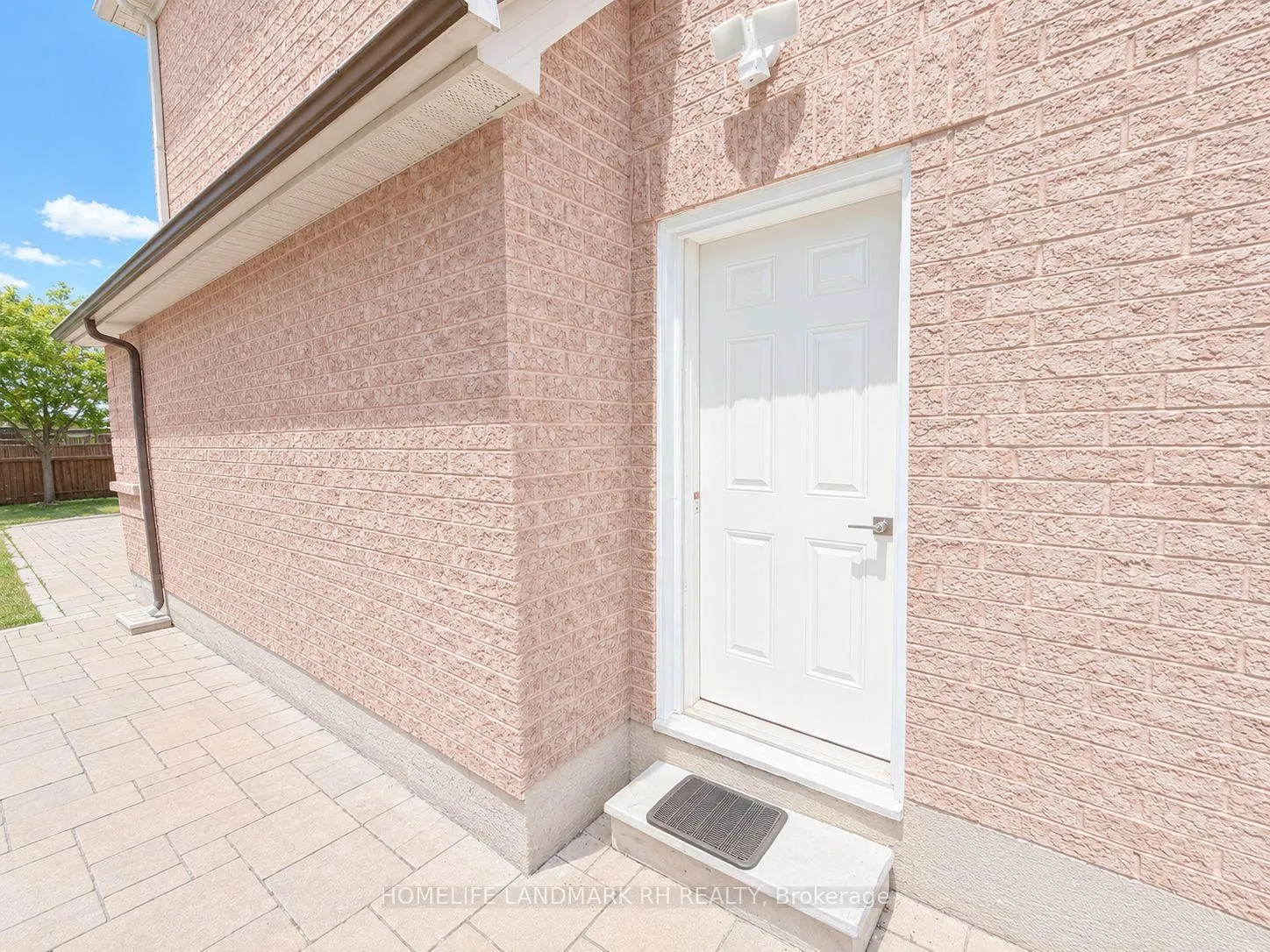 Photo 3 of Unit BSMT, 9 Casa Nova Drive, Vaughan, Vellore Village — HOMEH