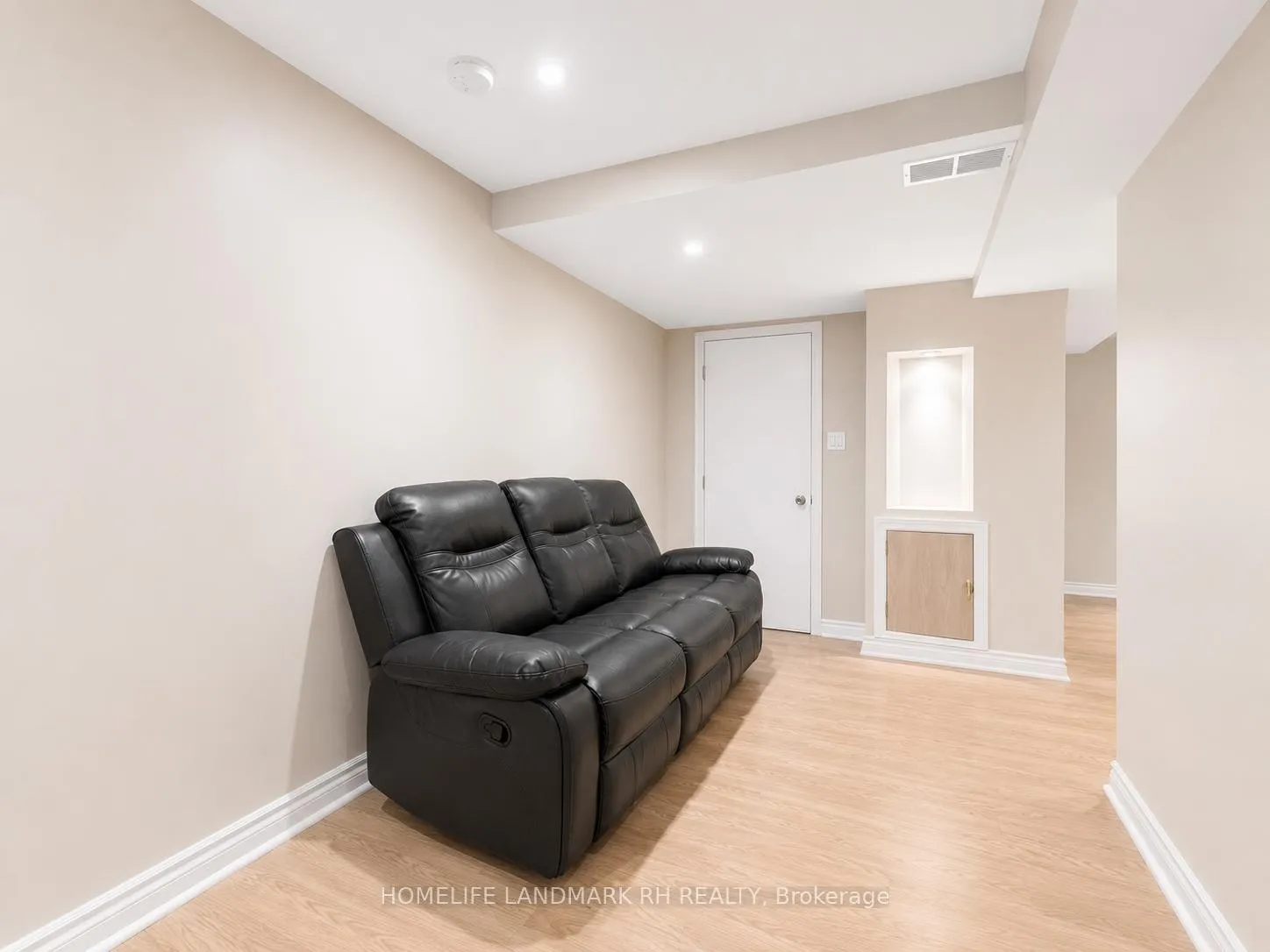 Photo 5 of Unit BSMT, 9 Casa Nova Drive, Vaughan, Vellore Village — HOMEH