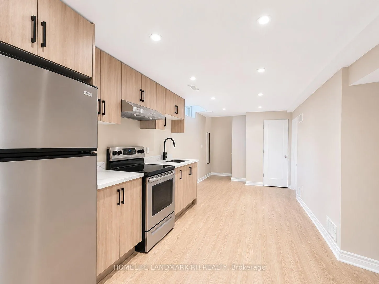 Photo 7 of Unit BSMT, 9 Casa Nova Drive, Vaughan, Vellore Village — HOMEH