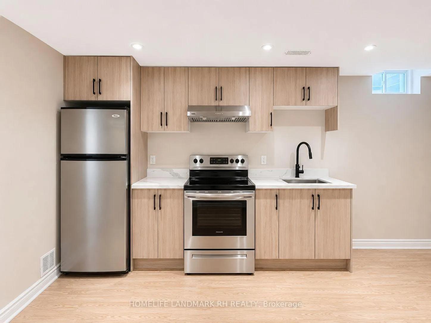 Photo 8 of Unit BSMT, 9 Casa Nova Drive, Vaughan, Vellore Village — HOMEH