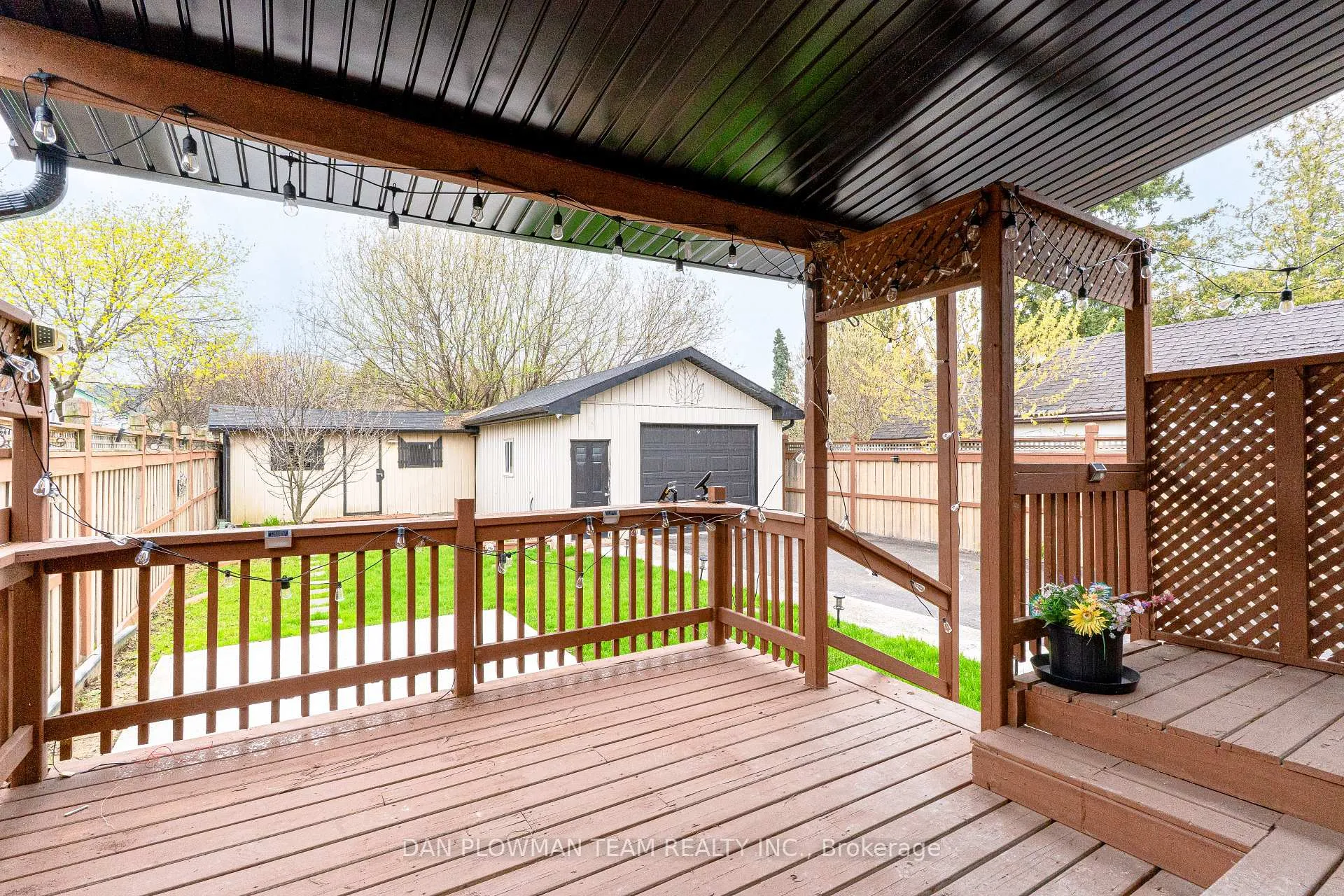 Photo 26 of 752 Douglas Street, Oshawa, Lakeview — HOMEH
