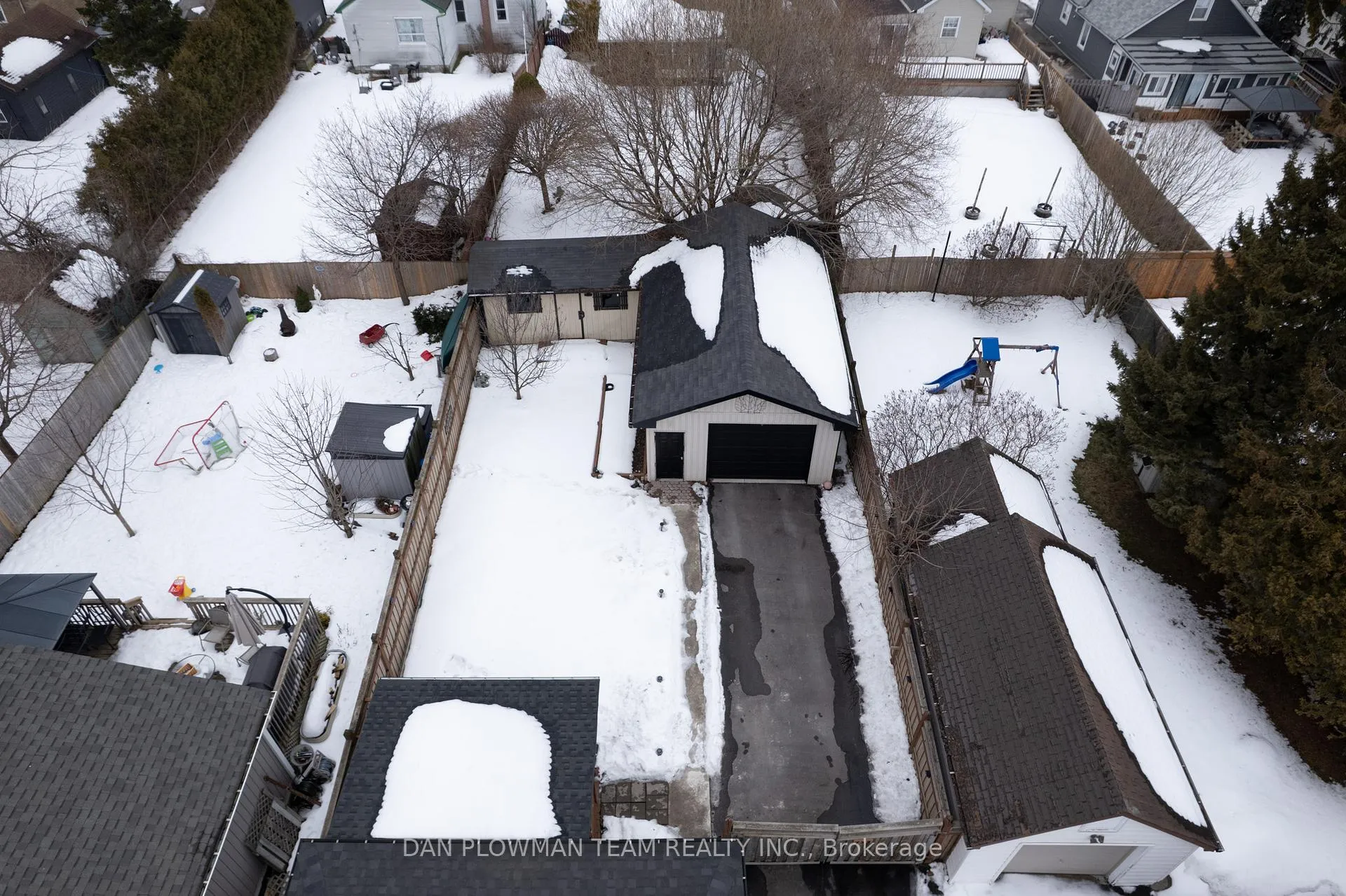 Photo 35 of 752 Douglas Street, Oshawa, Lakeview — HOMEH