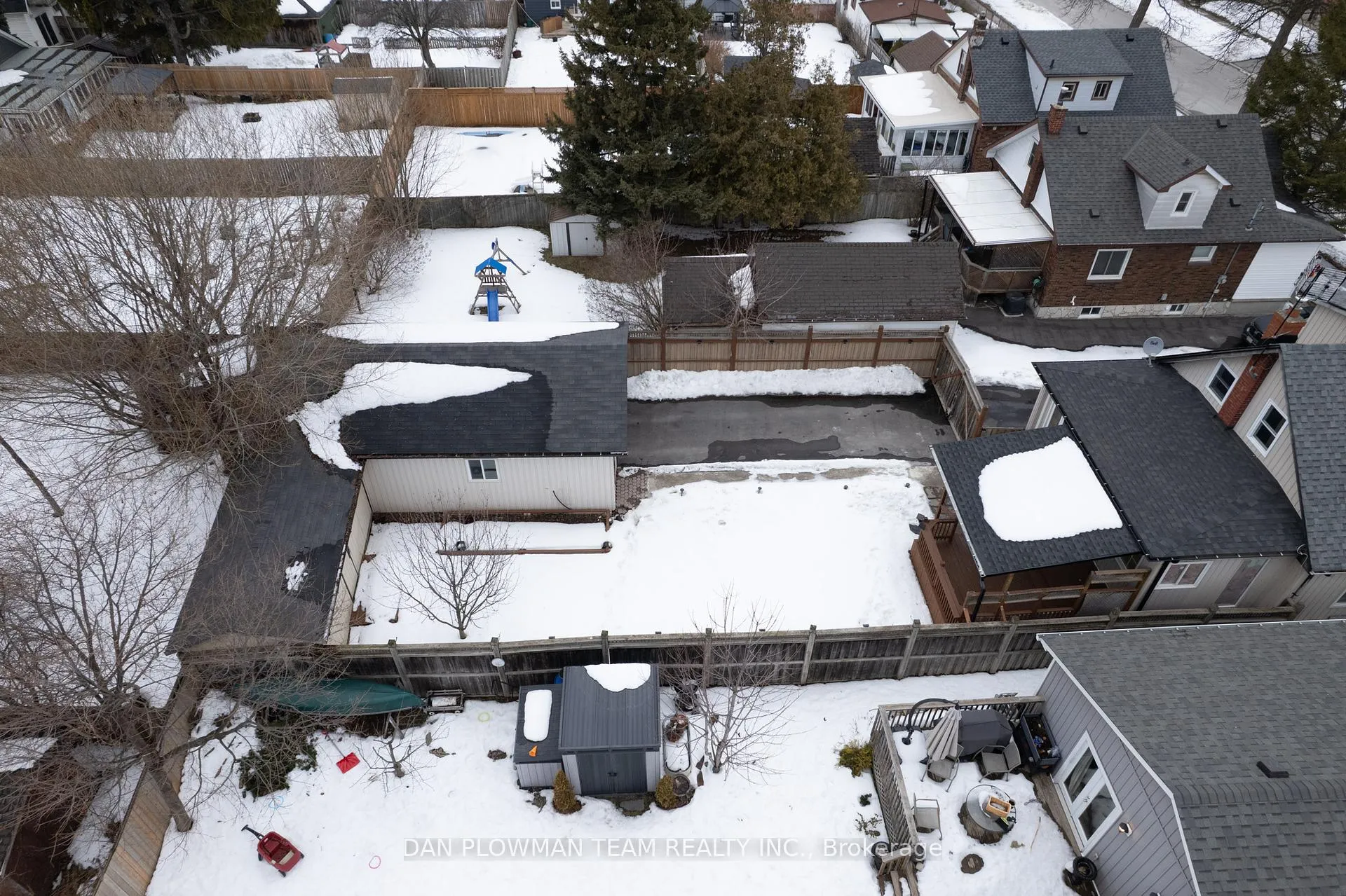Photo 36 of 752 Douglas Street, Oshawa, Lakeview — HOMEH