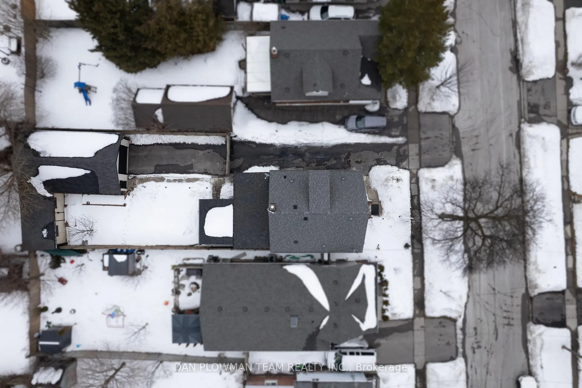 Photo 37 of 752 Douglas Street, Oshawa, Lakeview — HOMEH