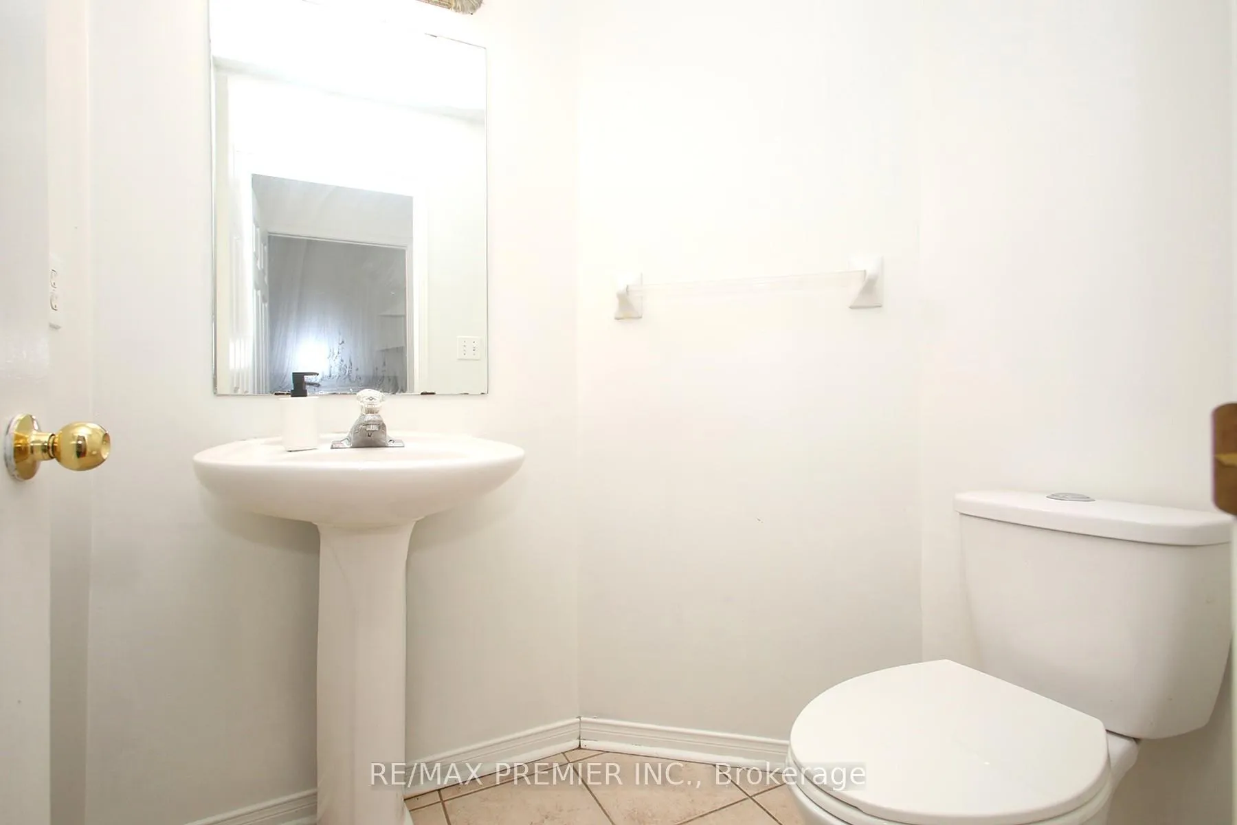 Photo 12 of 205 Equator Crescent, Vaughan, Vellore Village — HOMEH
