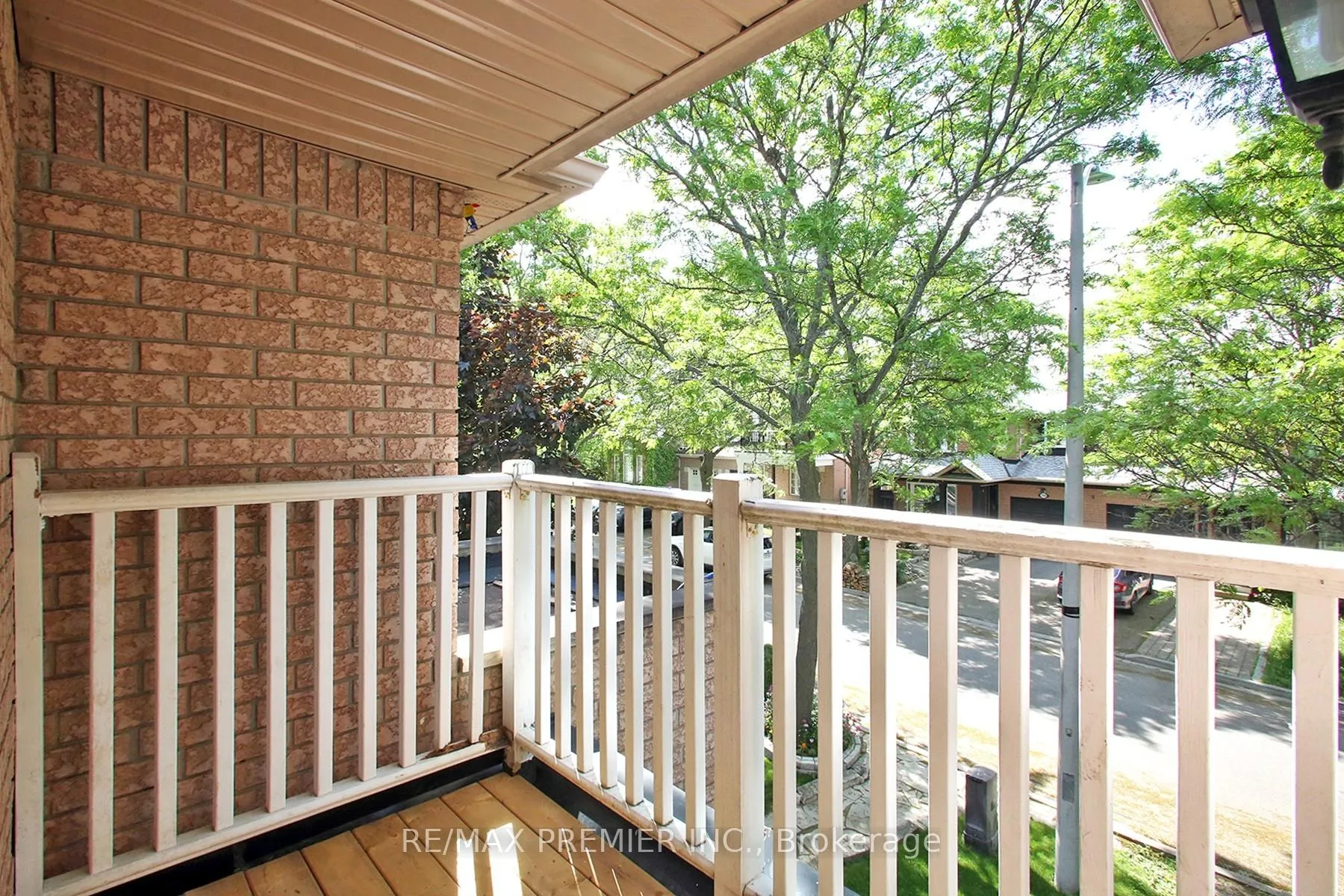 Photo 16 of 205 Equator Crescent, Vaughan, Vellore Village — HOMEH