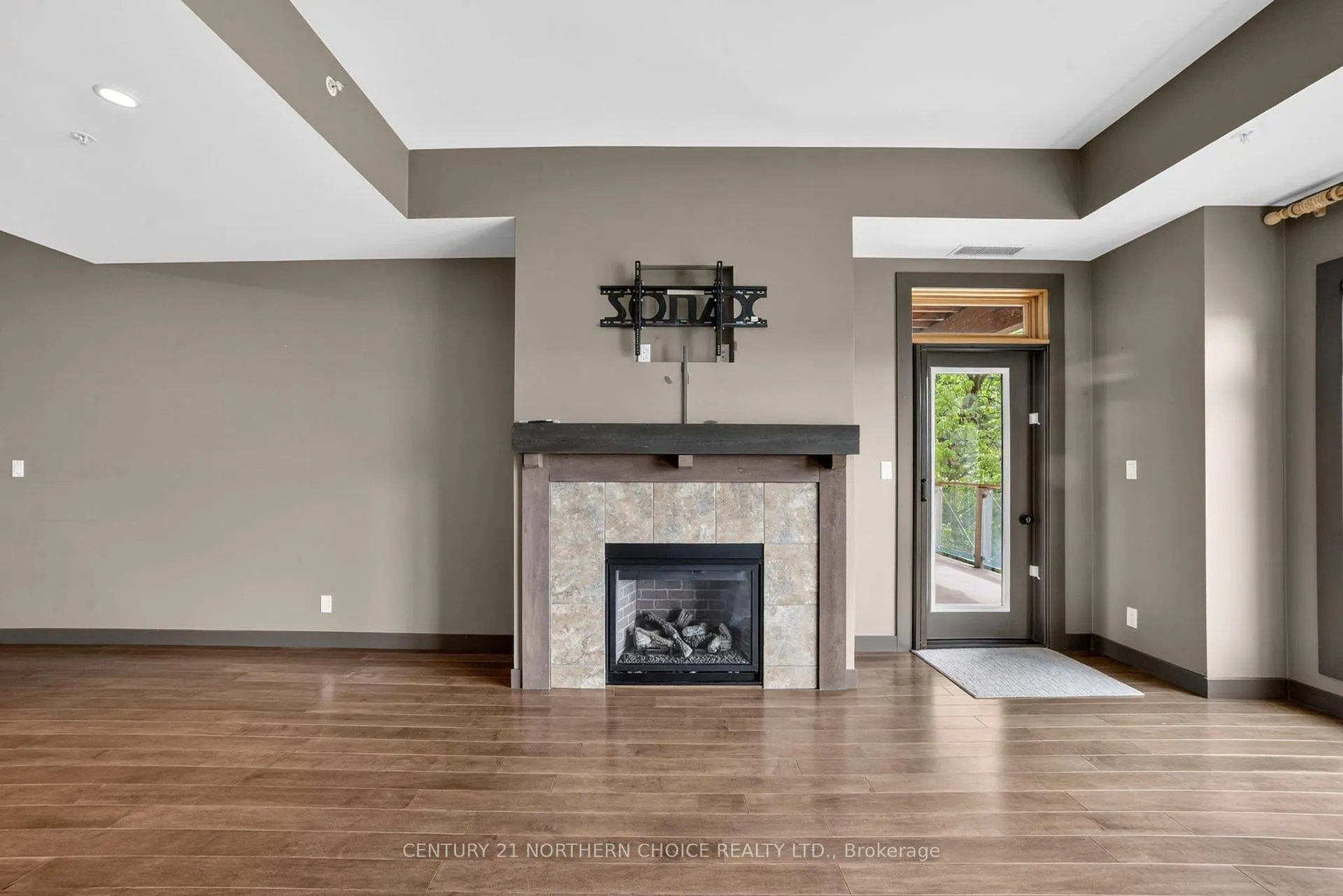 Photo 19 of Unit 103, 10 Forestry Bay, Kenora, Tunnel Island — HOMEH