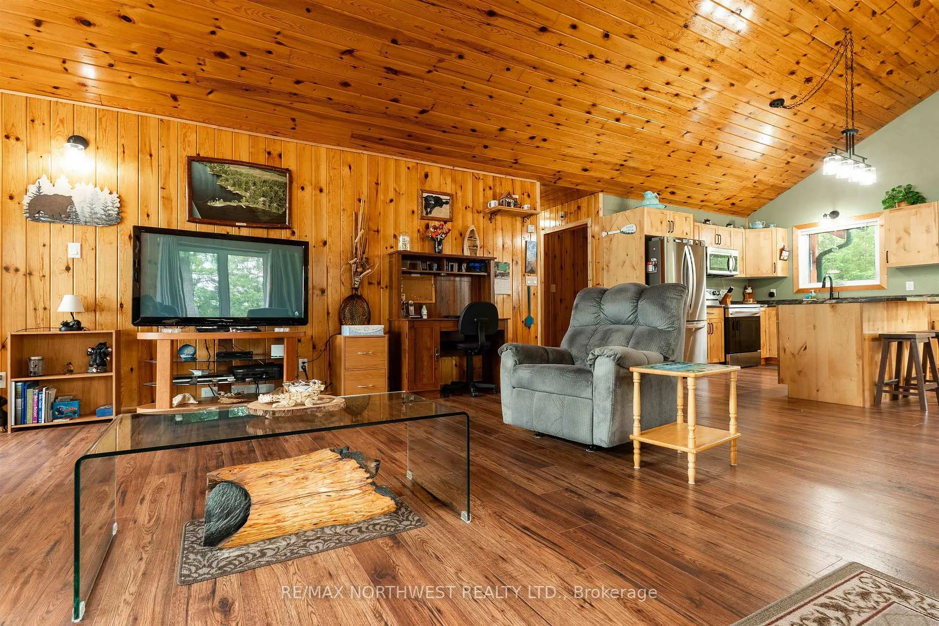 Photo 9 of 89 One to Nine Road, Kenora Remote Area, West of Kenora — HOMEH
