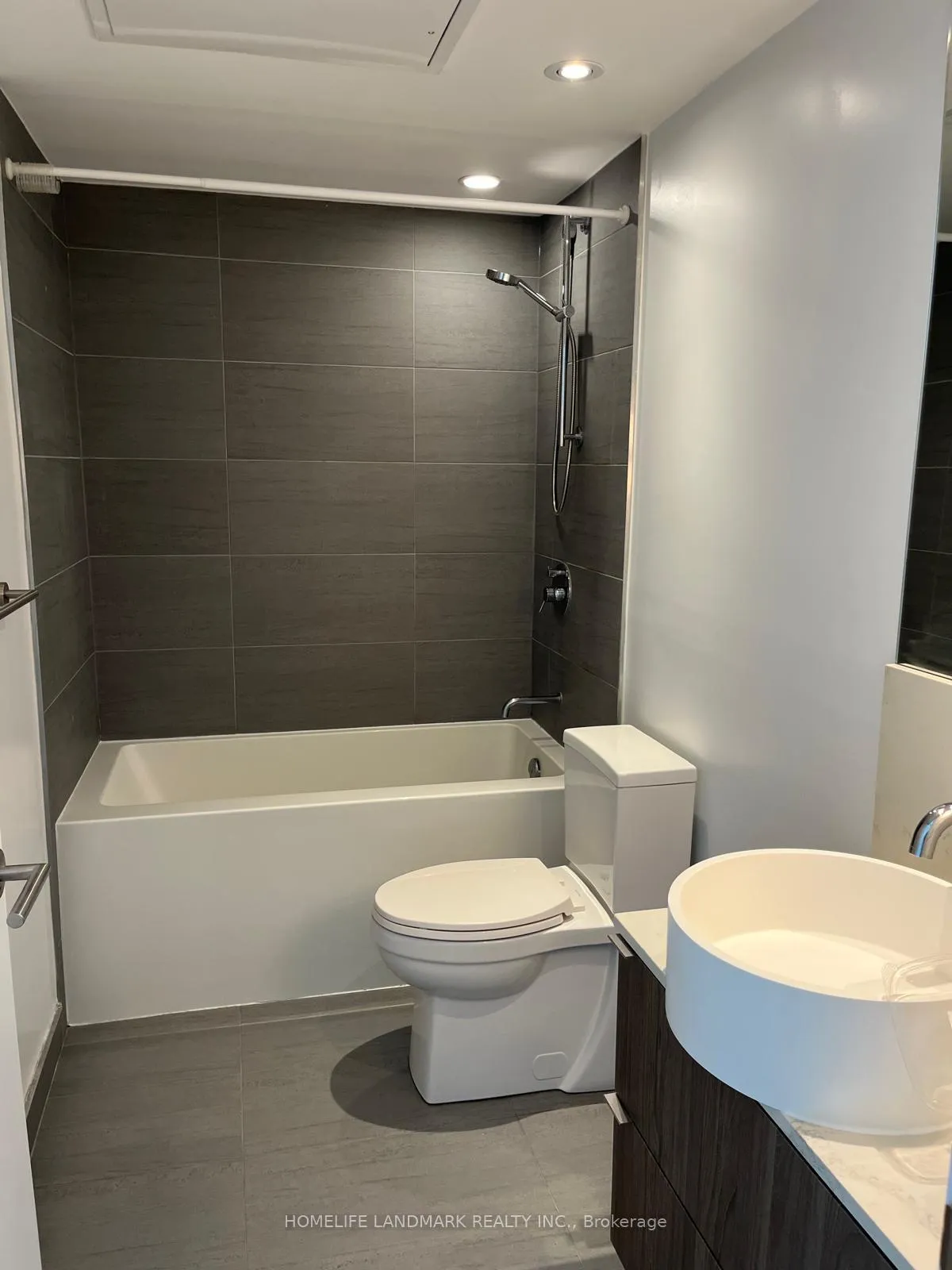 Photo 23 of Unit 2608, 161 Roehampton Avenue E, Toronto, Mount Pleasant West — HOMEH