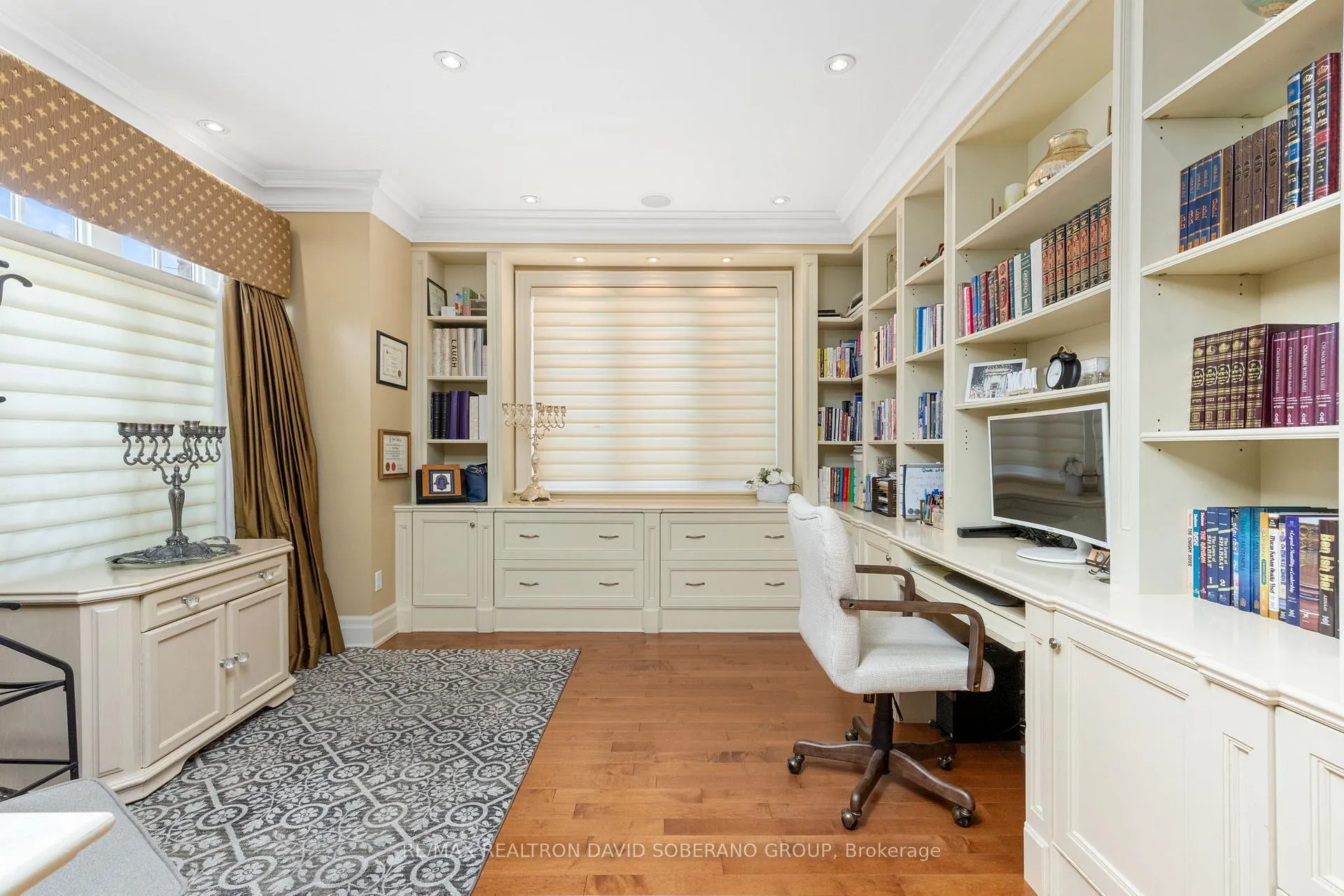 Photo 4 of 17 Marwill Street, North York, Clanton Park — HOMEH