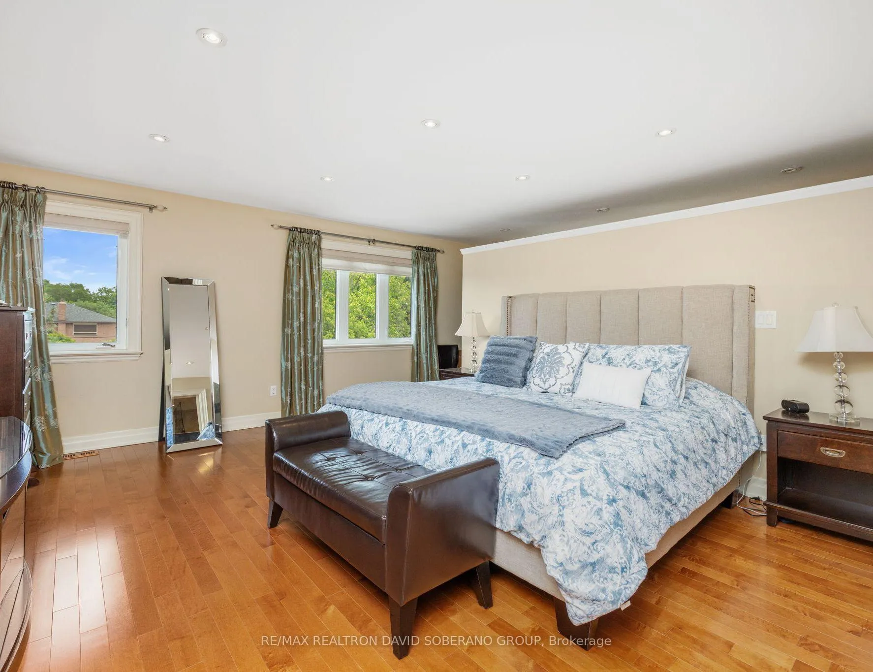 Photo 19 of 17 Marwill Street, North York, Clanton Park — HOMEH