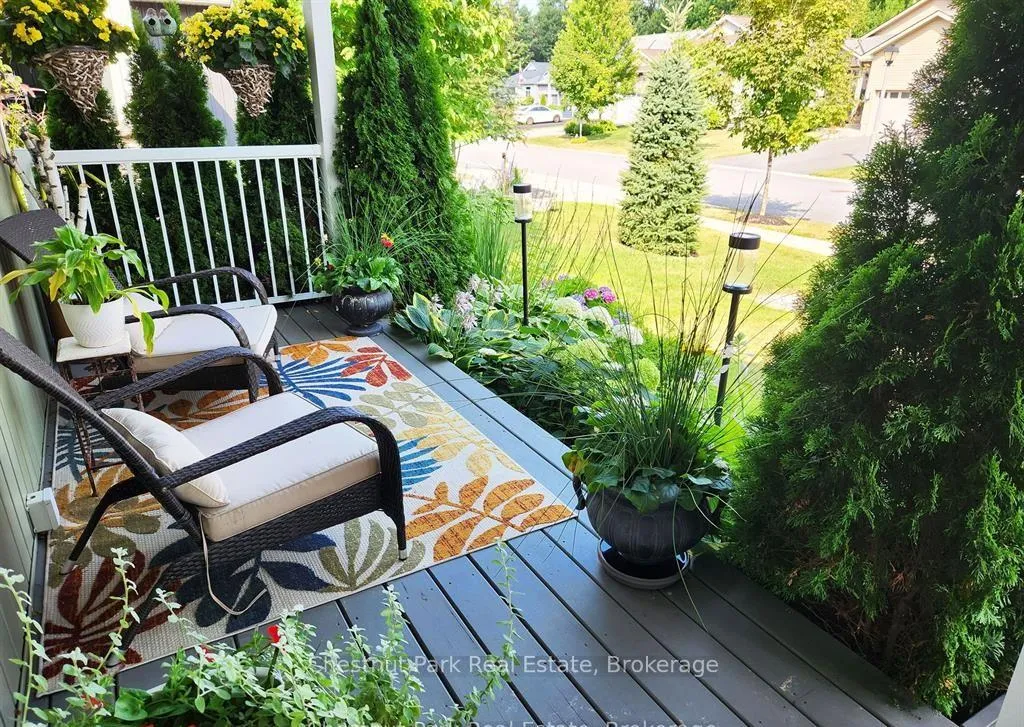 Photo 2 of 153 Pineridge Gate, Gravenhurst, Muskoka (S) — HOMEH