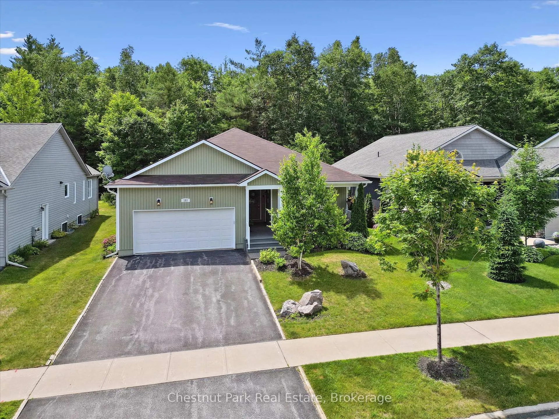 Photo 5 of 153 Pineridge Gate, Gravenhurst, Muskoka (S) — HOMEH