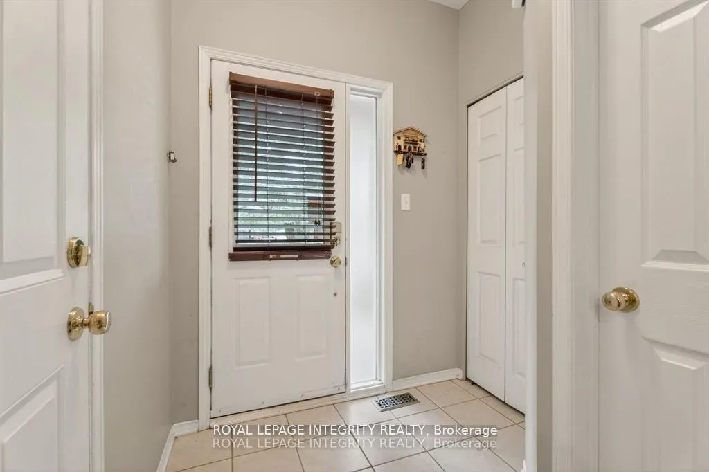 Photo 3 of 106 Blackdome Crescent, Ottawa, Kanata - Kanata Lakes/Heritage Hills — HOMEH
