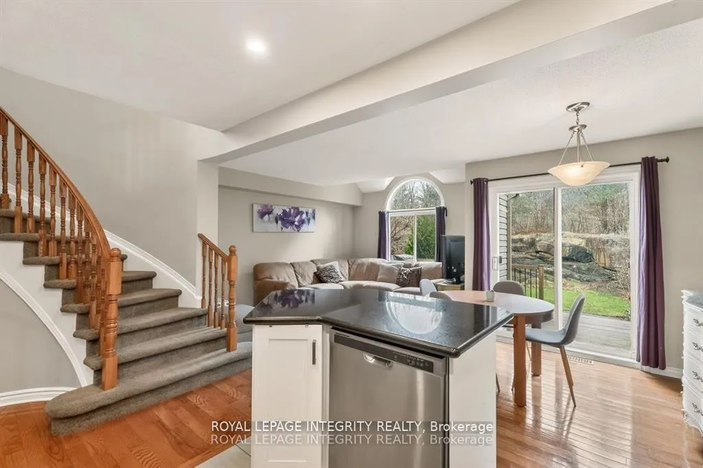 Photo 8 of 106 Blackdome Crescent, Ottawa, Kanata - Kanata Lakes/Heritage Hills — HOMEH