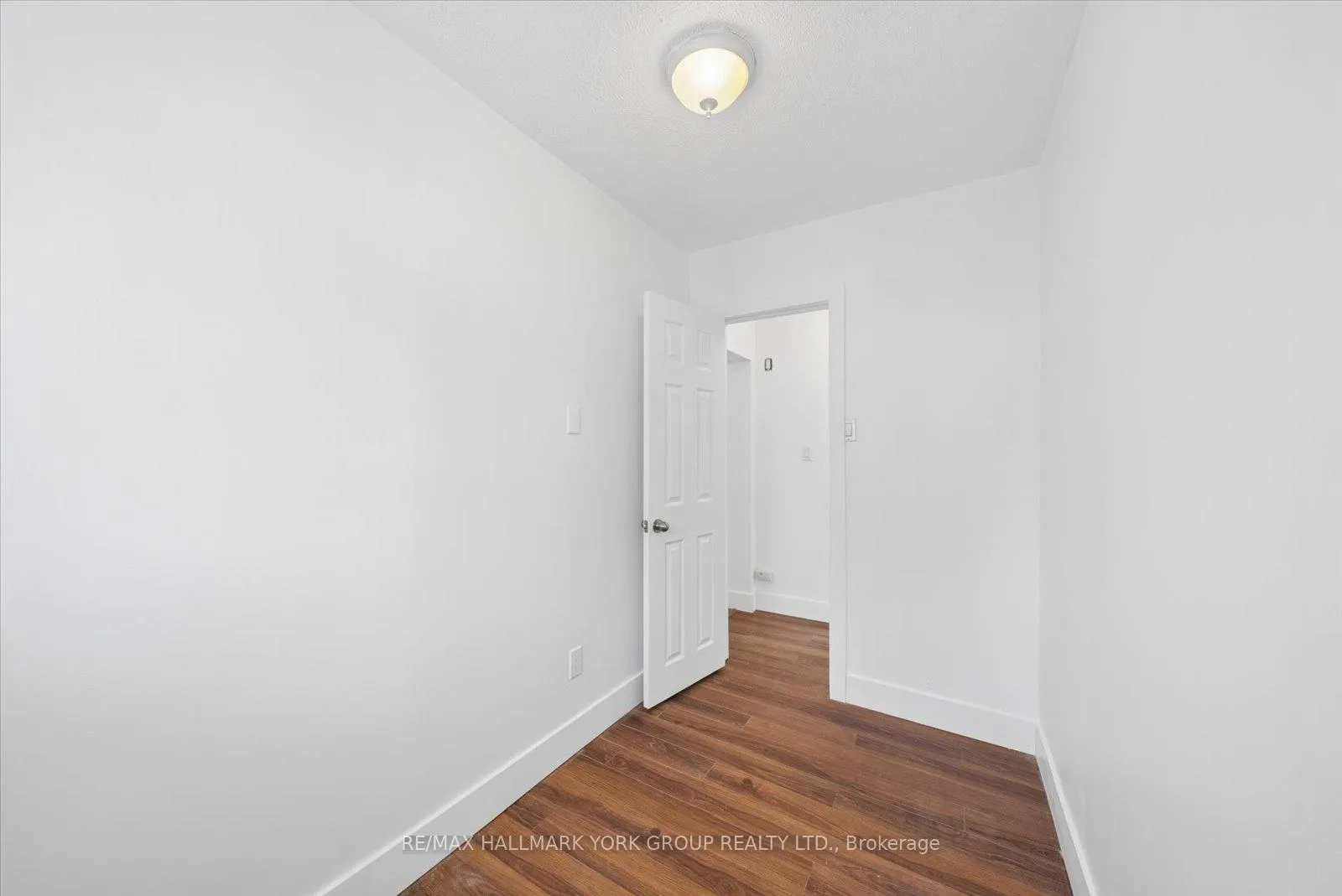 Photo 15 of Unit Upper, 27008 Kennedy Road, Georgina, Historic Lakeshore Communities — HOMEH