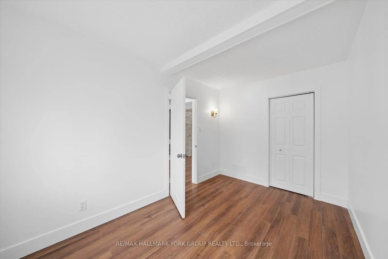 Photo 17 of Unit Upper, 27008 Kennedy Road, Georgina, Historic Lakeshore Communities — HOMEH