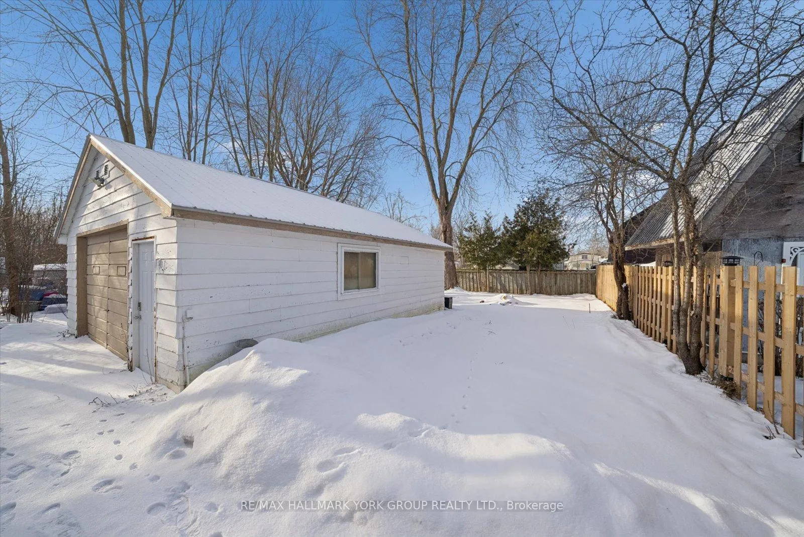 Photo 24 of Unit Upper, 27008 Kennedy Road, Georgina, Historic Lakeshore Communities — HOMEH
