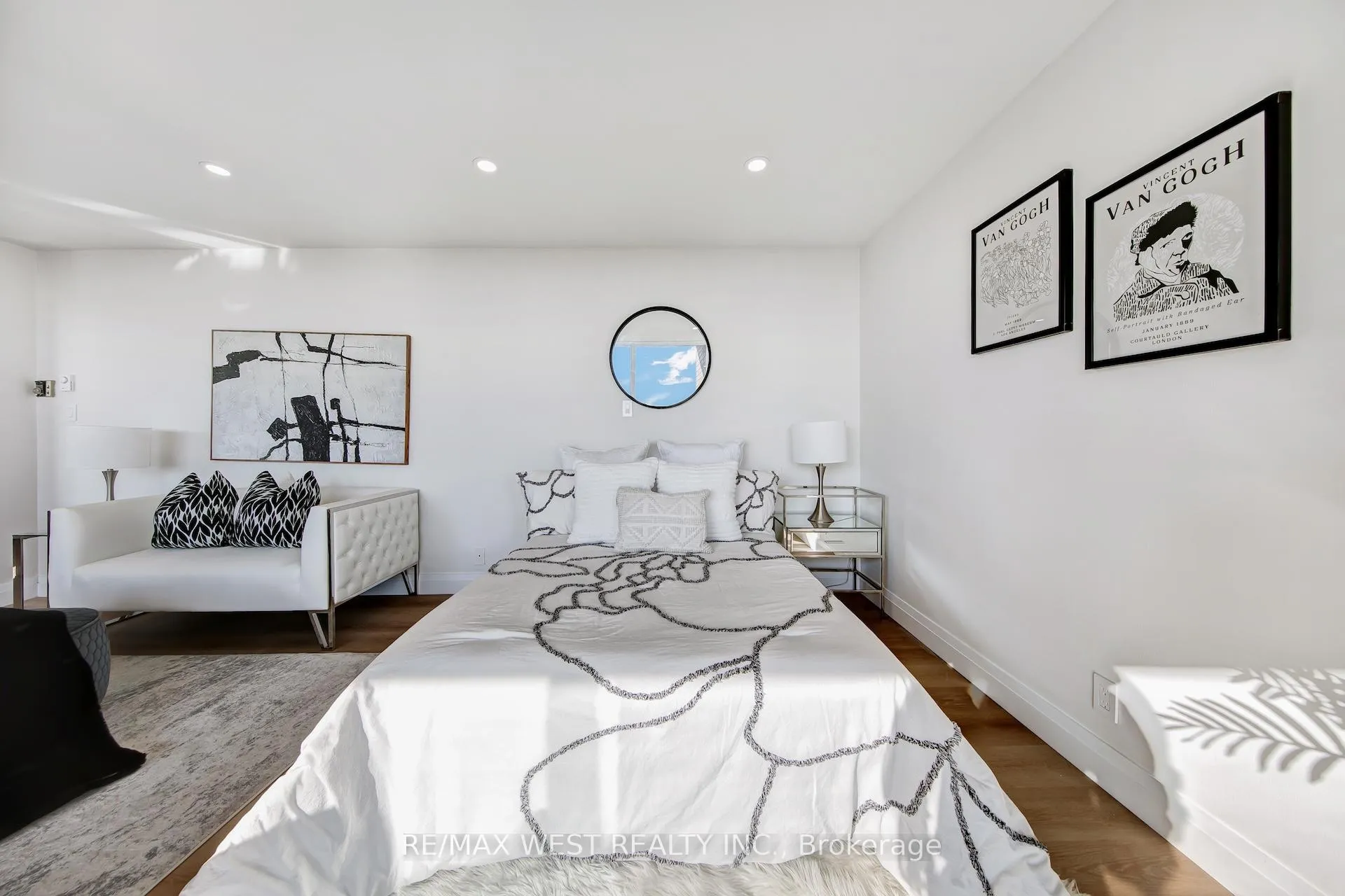 Photo 10 of Unit 1202, 914 Yonge Street, Toronto, The Annex — HOMEH