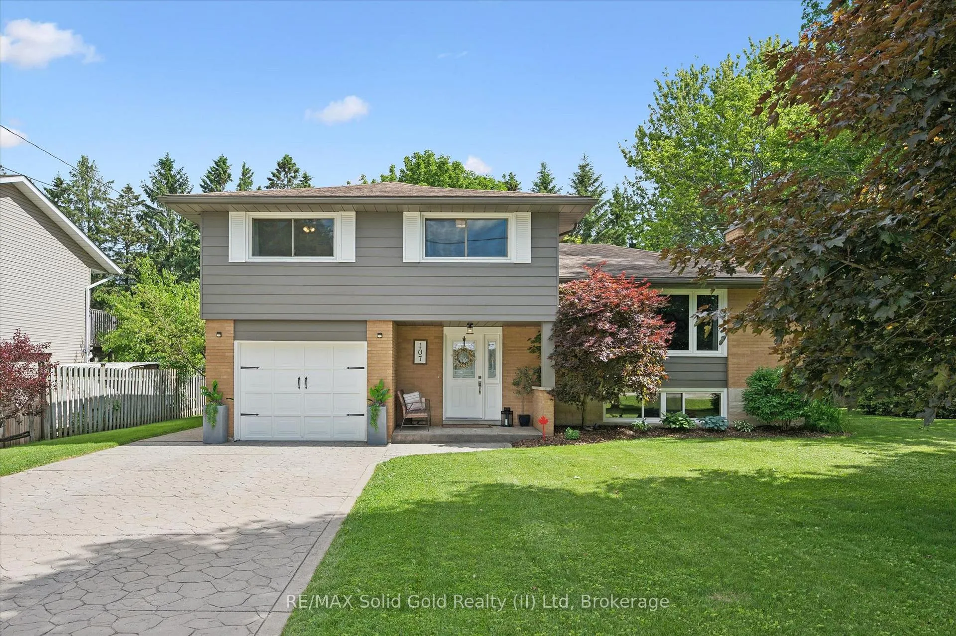 Photo 1 of 107 Clarence Avenue, Wilmot — HOMEH