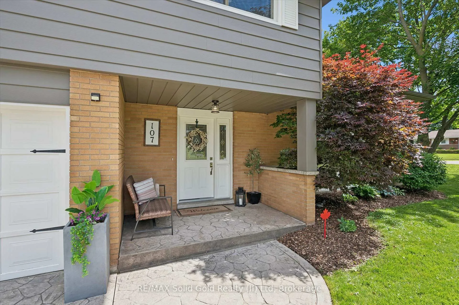 Photo 4 of 107 Clarence Avenue, Wilmot — HOMEH