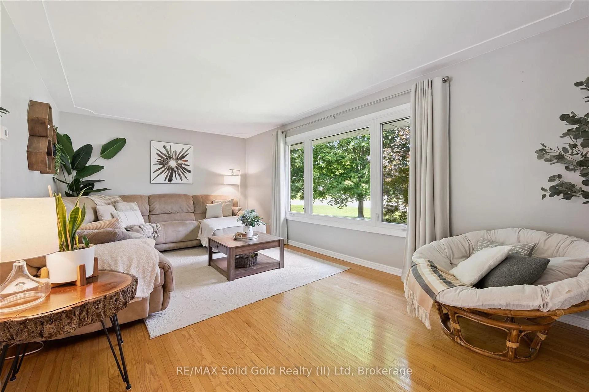Photo 6 of 107 Clarence Avenue, Wilmot — HOMEH
