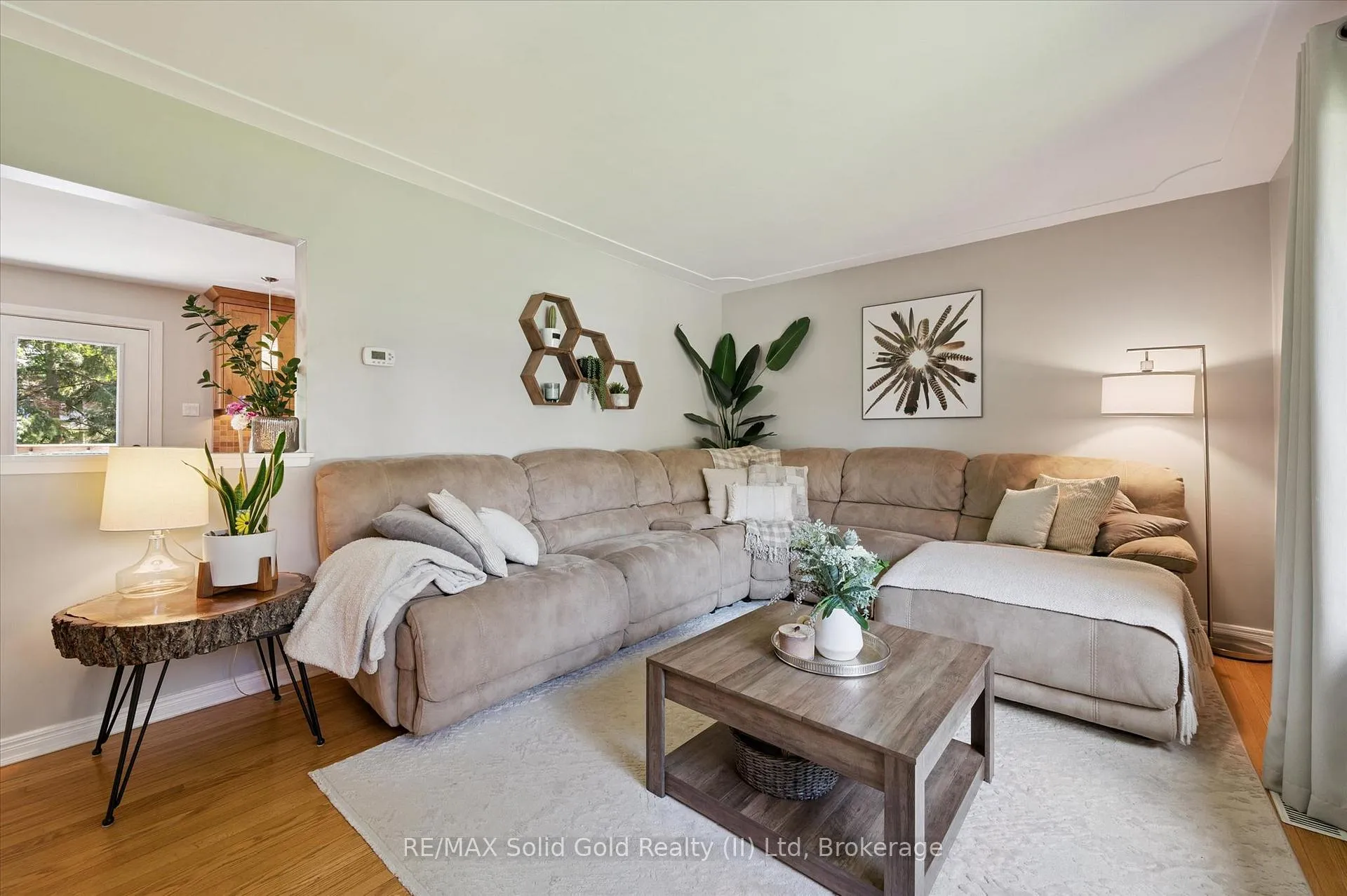 Photo 7 of 107 Clarence Avenue, Wilmot — HOMEH