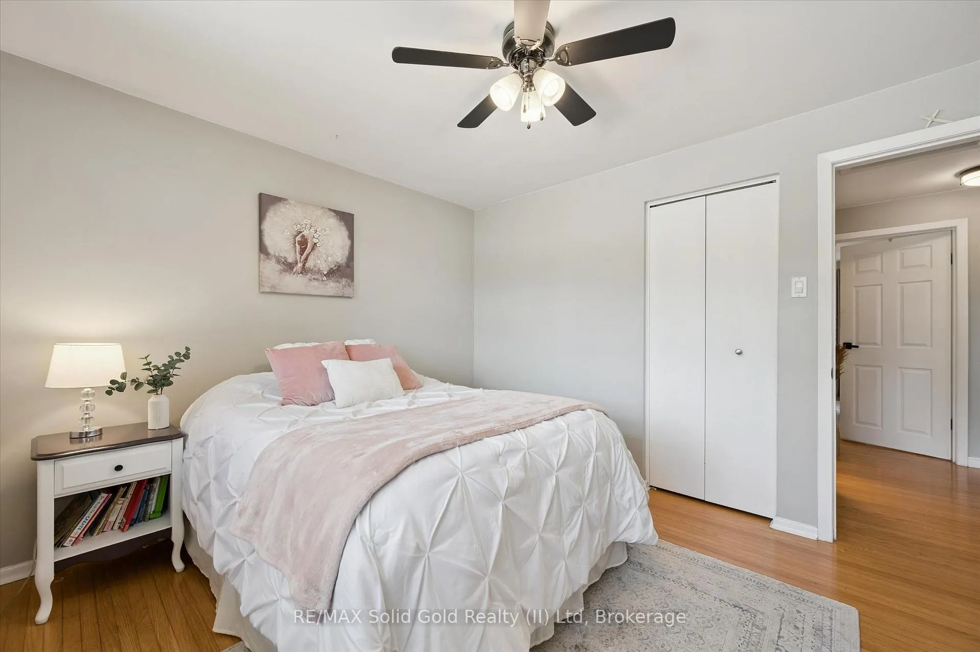 Photo 23 of 107 Clarence Avenue, Wilmot — HOMEH