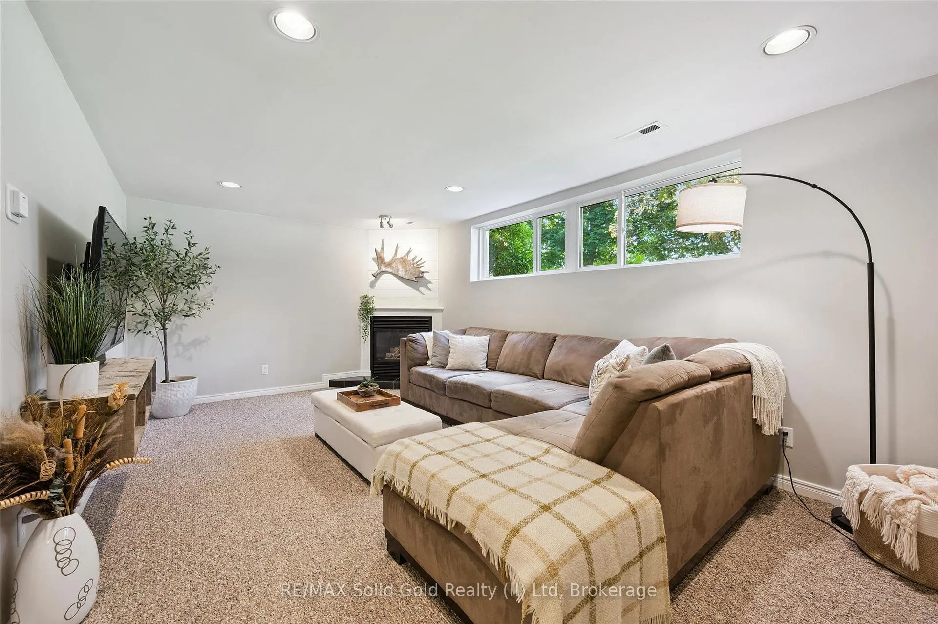 Photo 28 of 107 Clarence Avenue, Wilmot — HOMEH