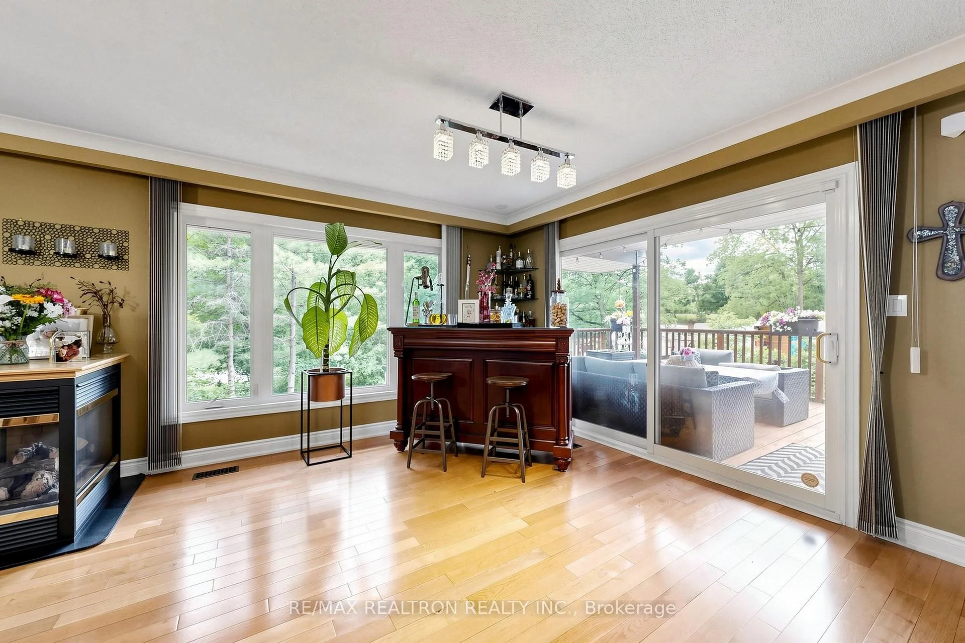 Photo 29 of 250 Kingscross Drive, King, King City — HOMEH