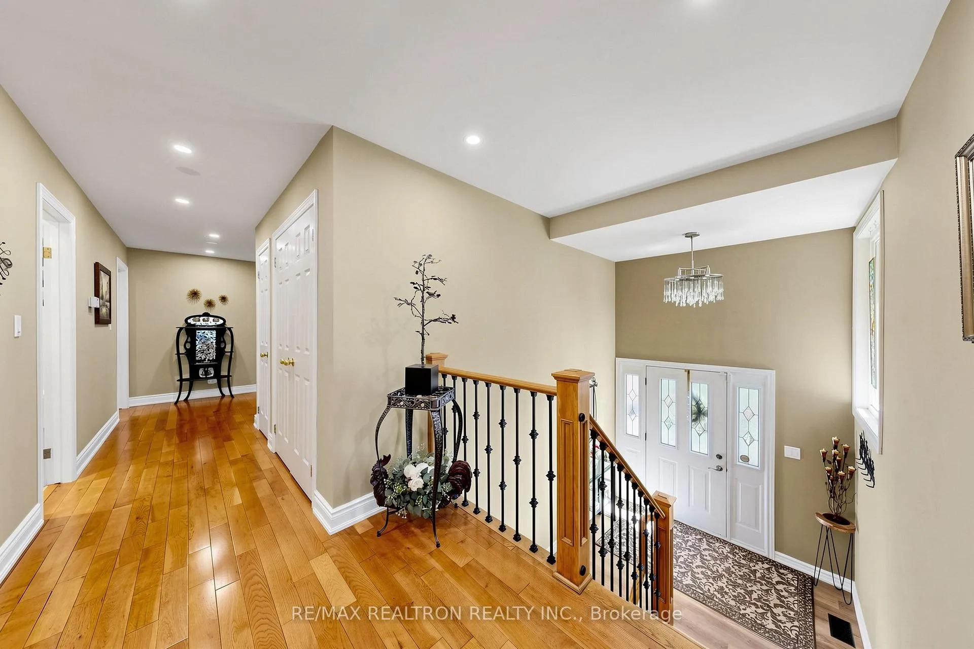 Photo 39 of 250 Kingscross Drive, King, King City — HOMEH