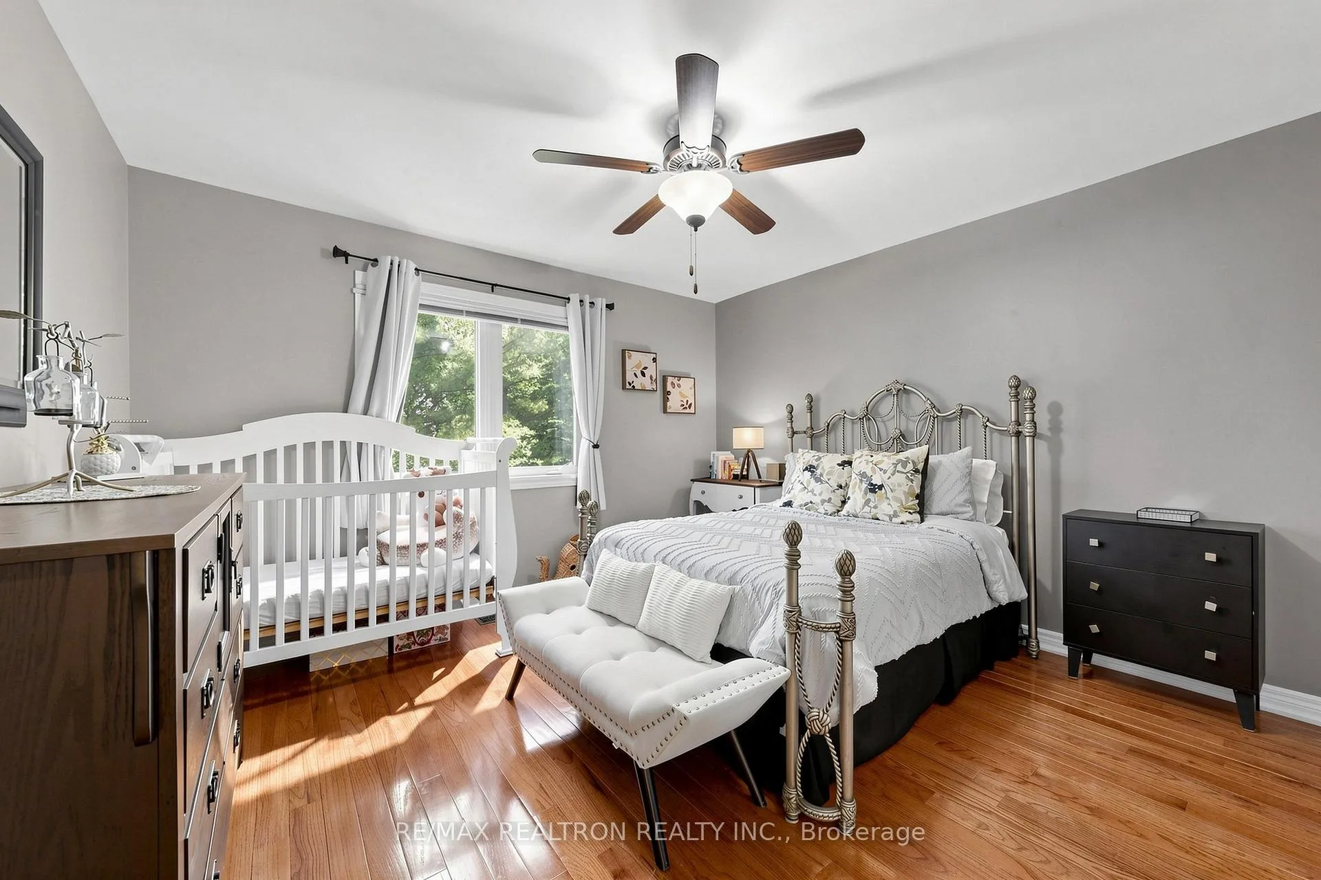 Photo 48 of 250 Kingscross Drive, King, King City — HOMEH