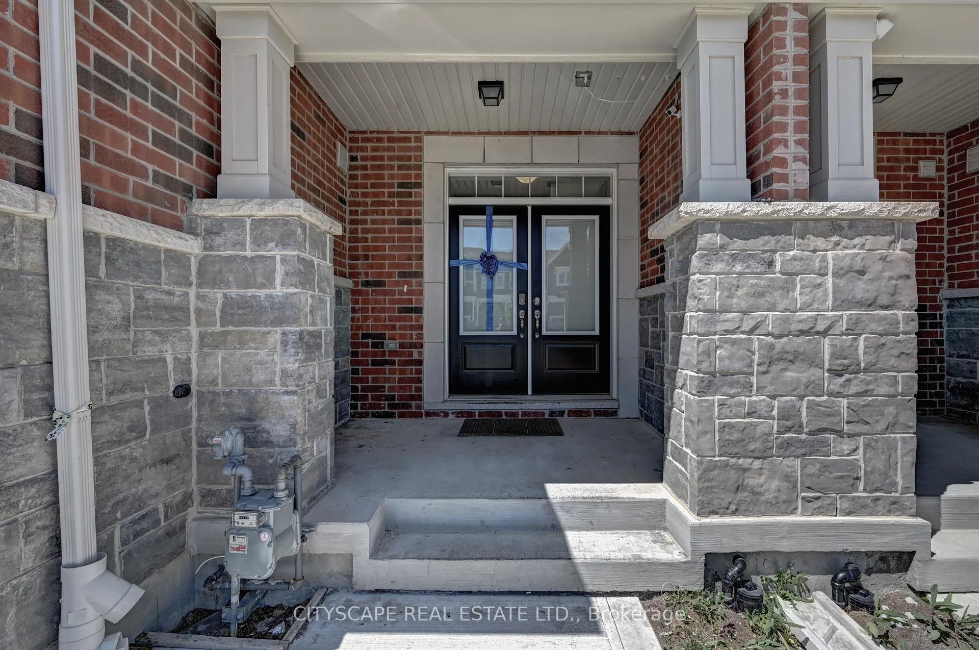 Photo 3 of 47 Histand Trail, Kitchener, Trussler — HOMEH