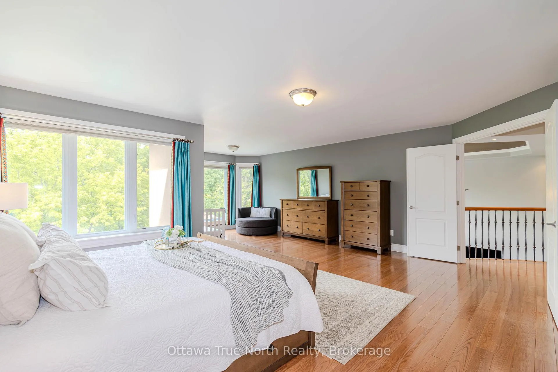 Photo 29 of 507 Kochar Drive, Ottawa, Mooneys Bay — HOMEH