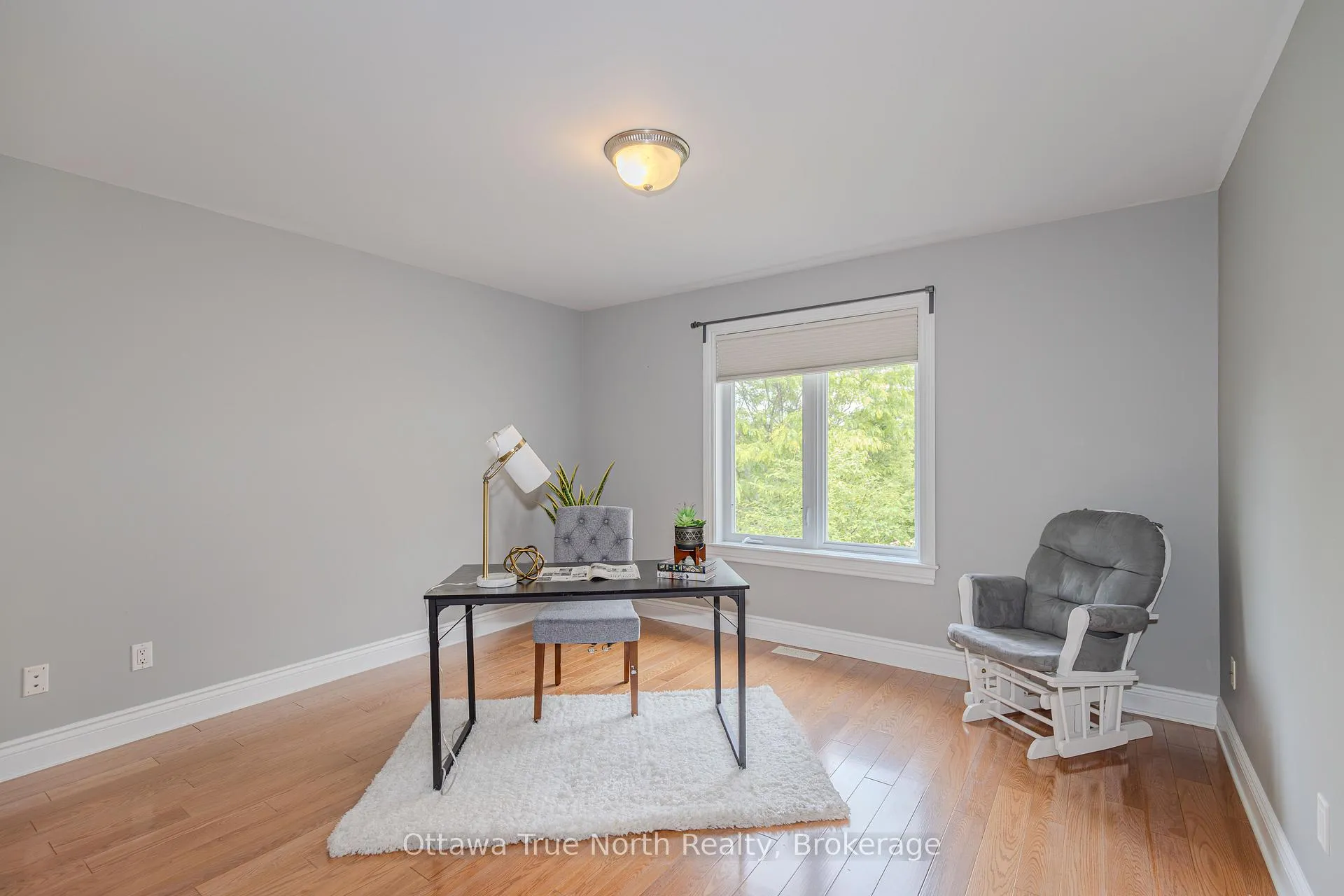 Photo 38 of 507 Kochar Drive, Ottawa, Mooneys Bay — HOMEH