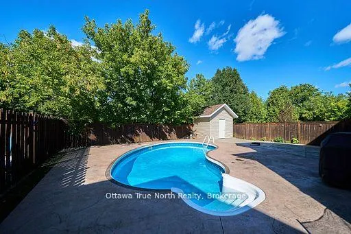 Photo 48 of 507 Kochar Drive, Ottawa, Mooneys Bay — HOMEH