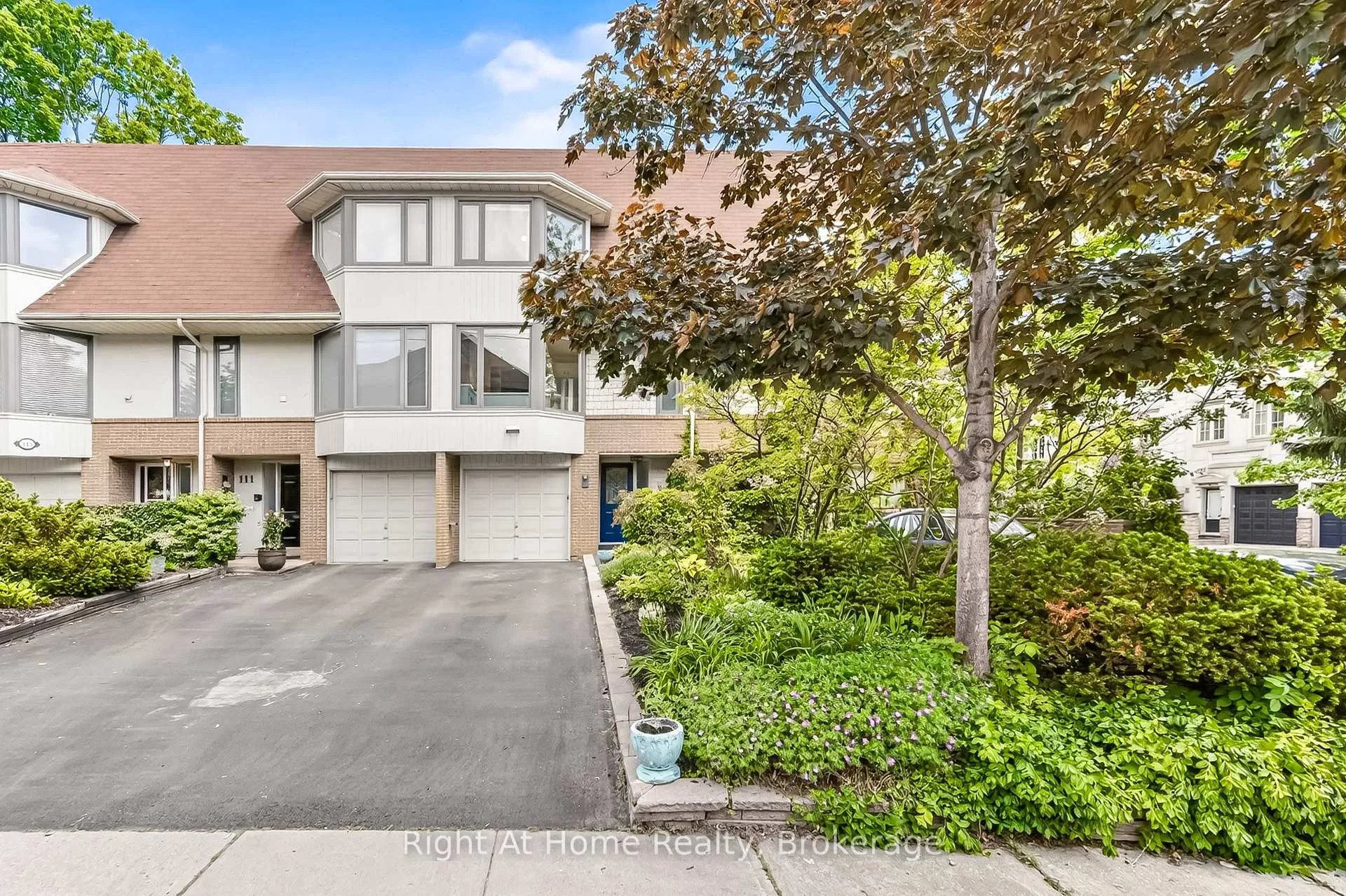 Photo 1 of 109 Brant Street, Oakville, Central — HOMEH