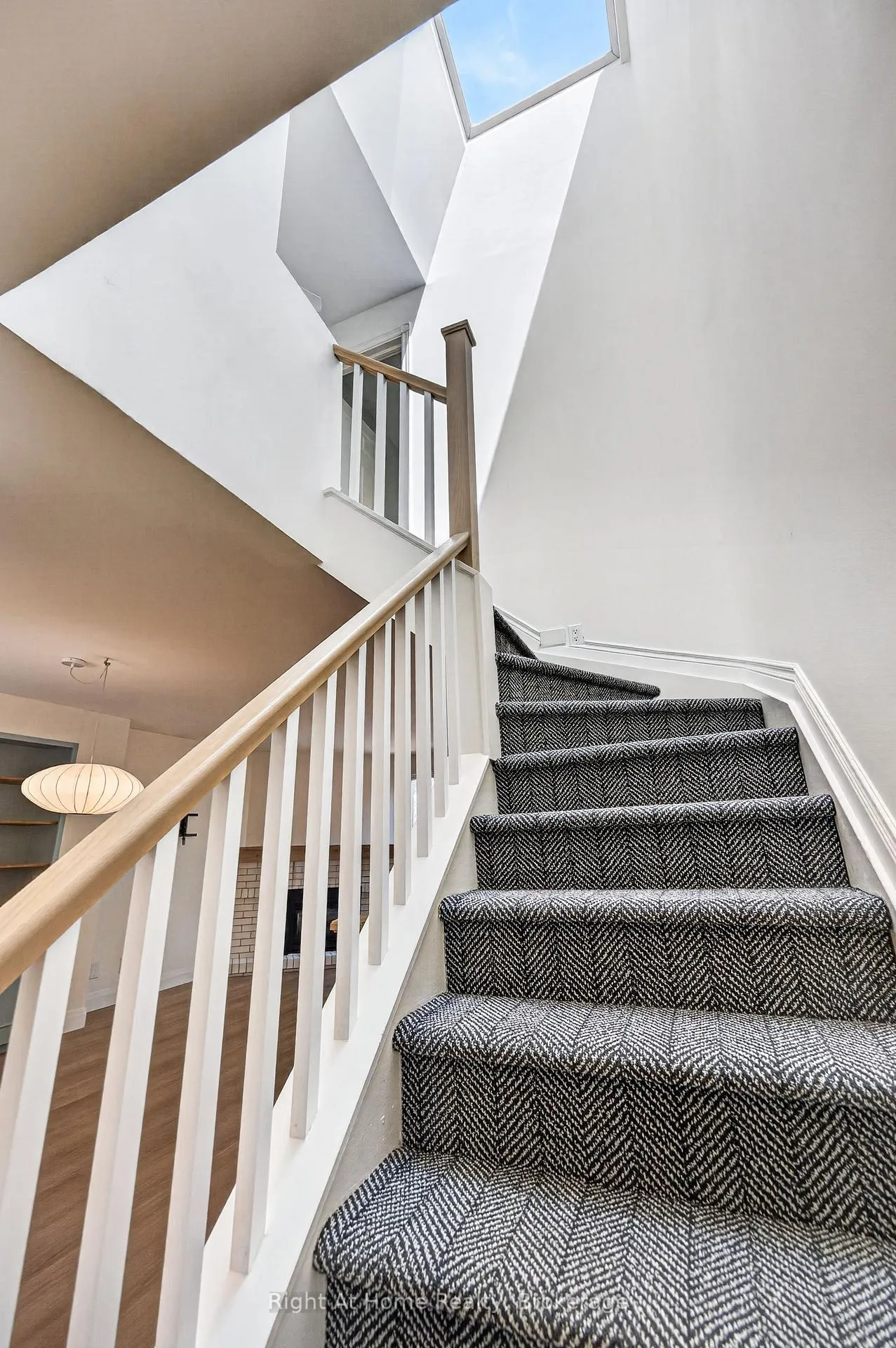 Photo 16 of 109 Brant Street, Oakville, Central — HOMEH