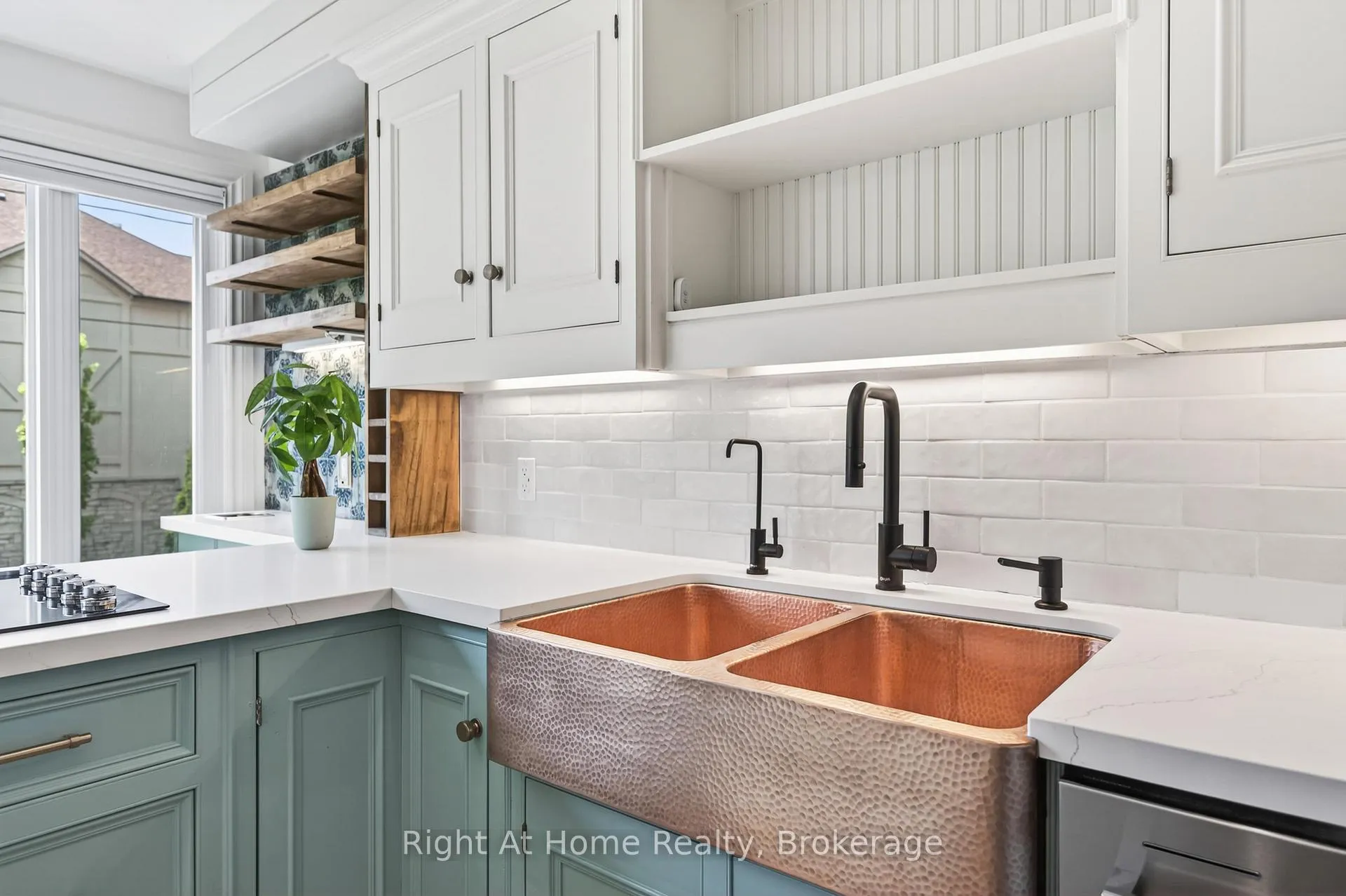 Photo 19 of 109 Brant Street, Oakville, Central — HOMEH